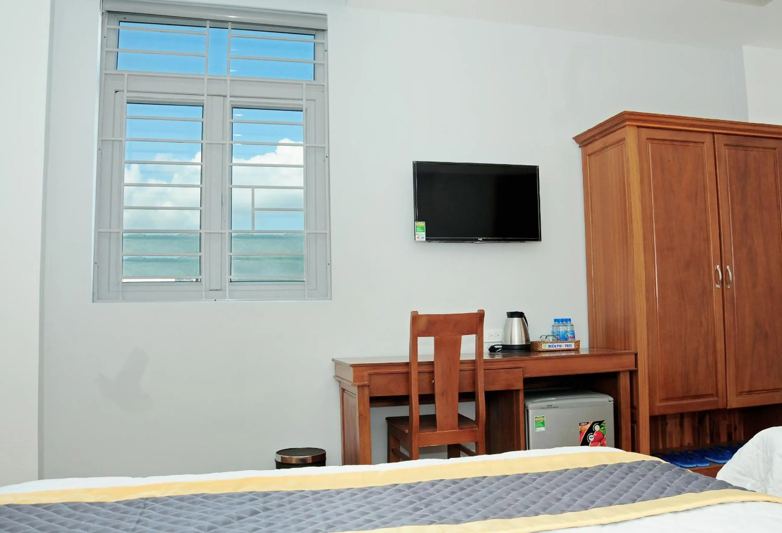 Bed in SEASIDE HOTEL