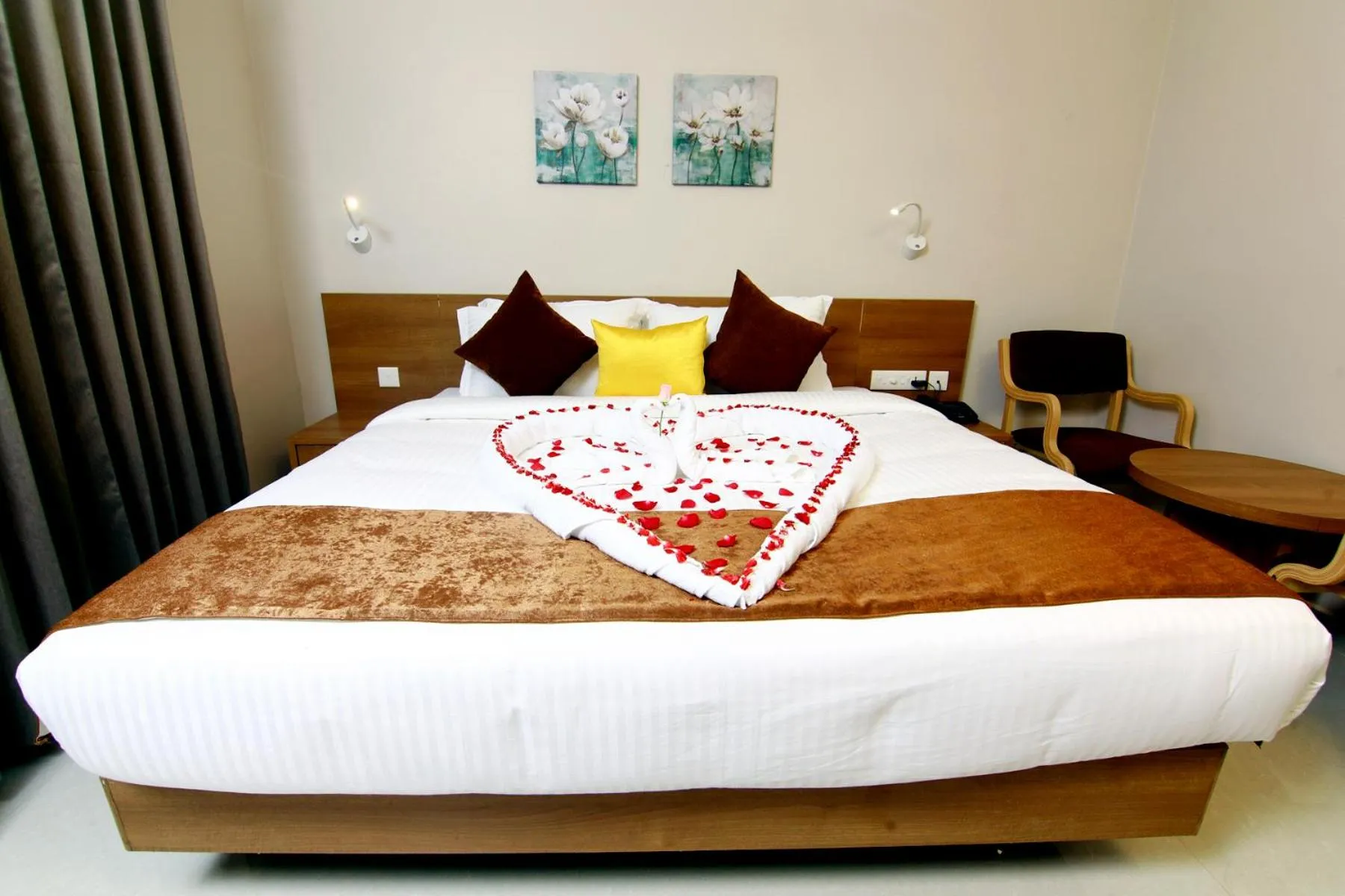 Bed in HOTEL PANACEA VENTURES