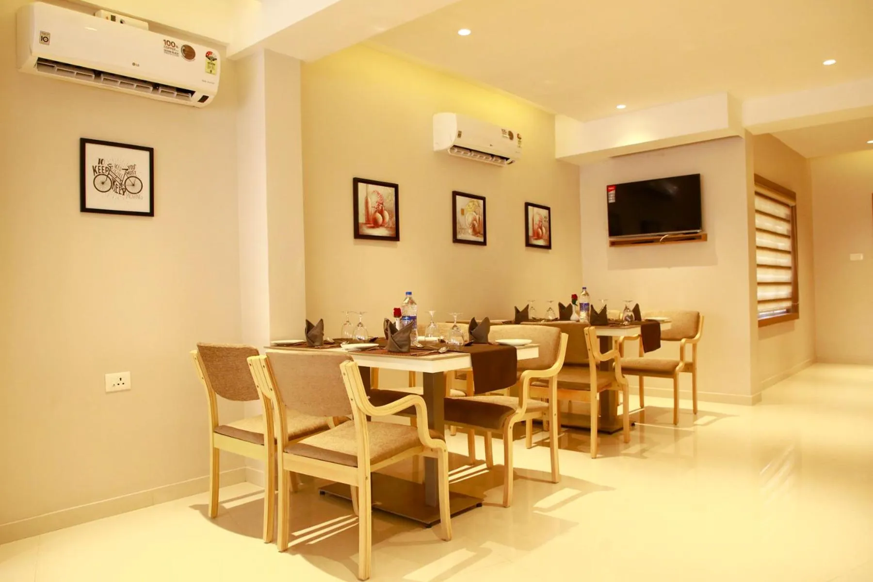 Restaurant/places to eat in HOTEL PANACEA VENTURES