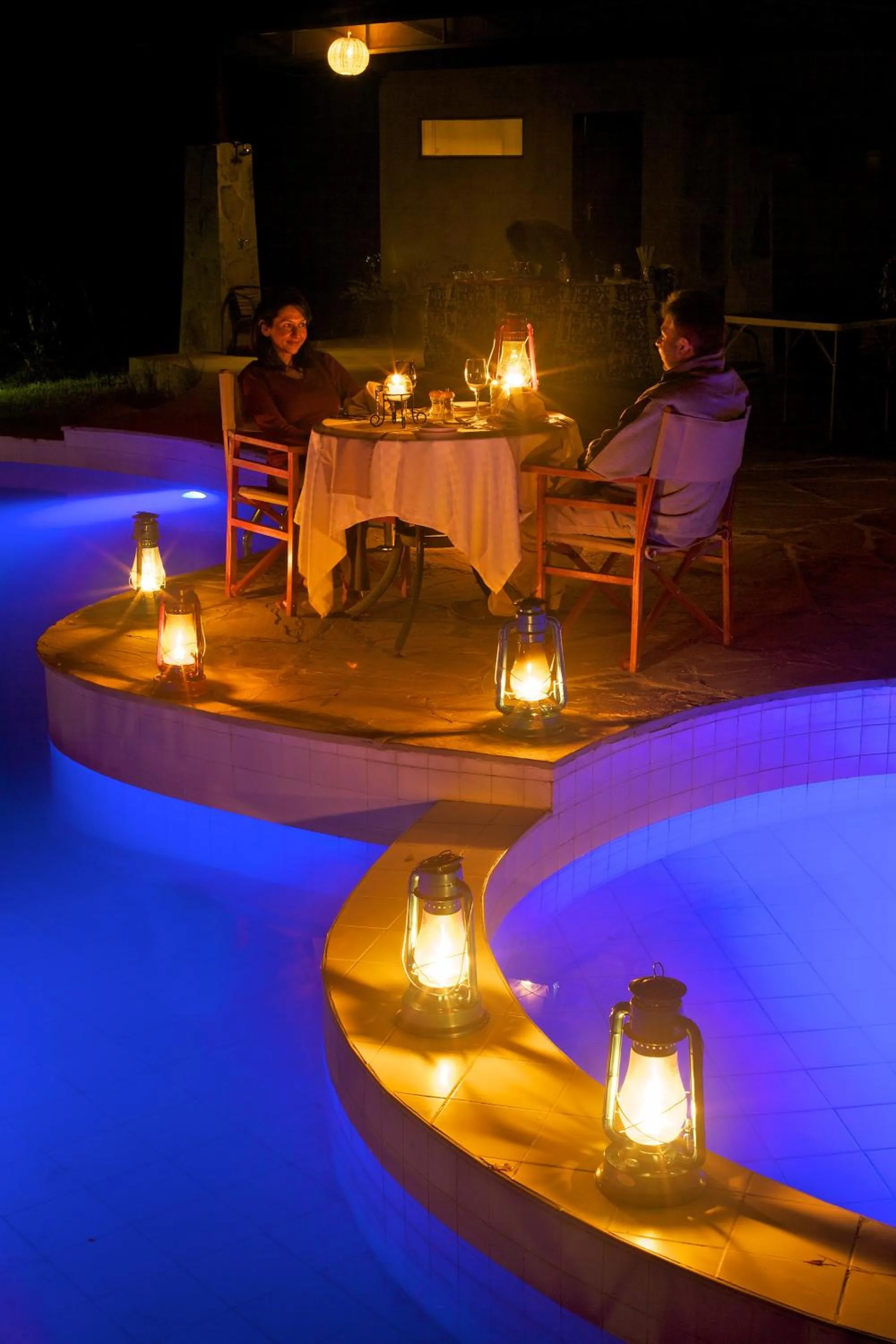 Restaurant/places to eat in Ashnil Mara Camp