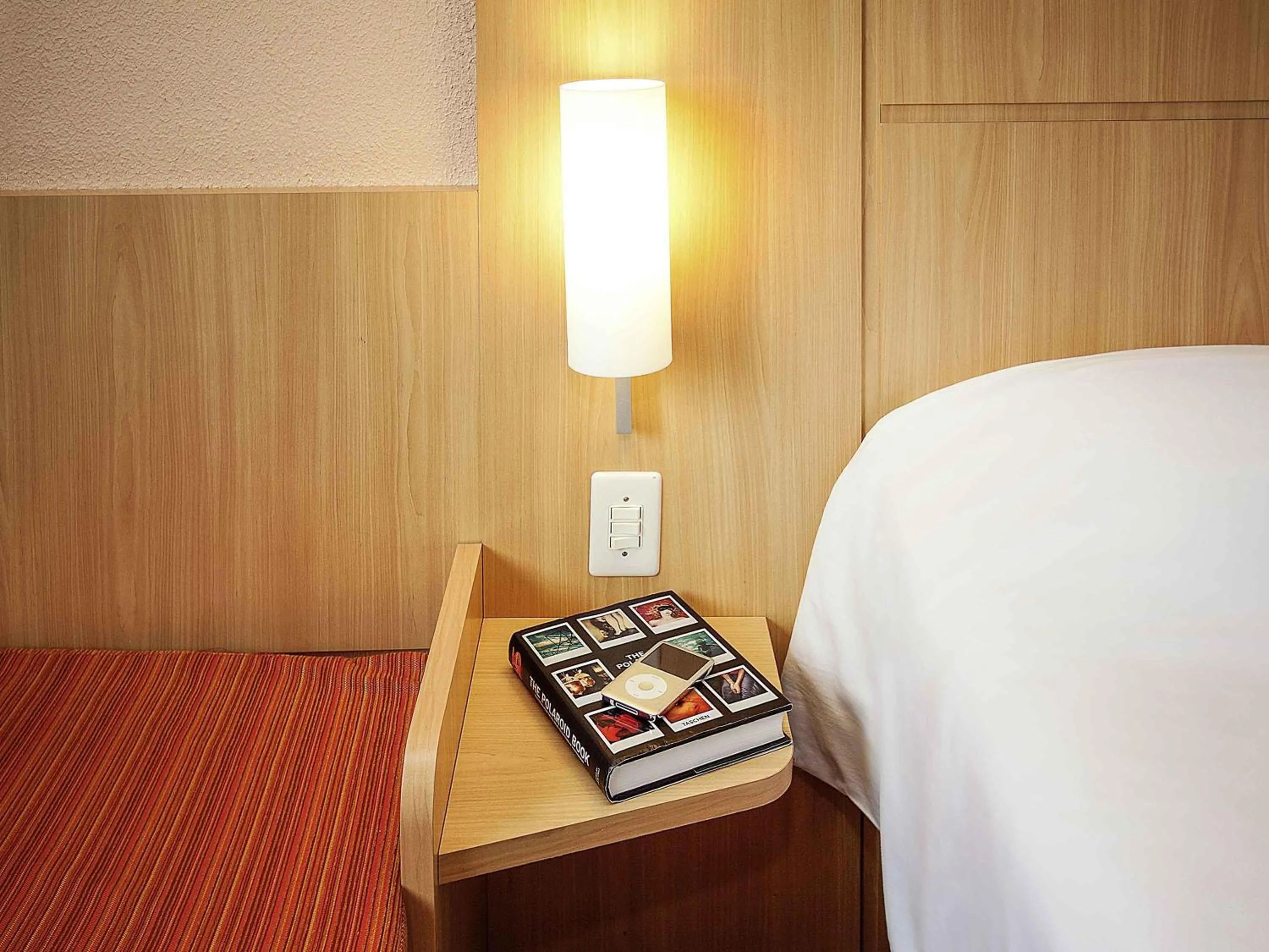 Bedroom, Bed in ibis Vitoria Praia do Canto