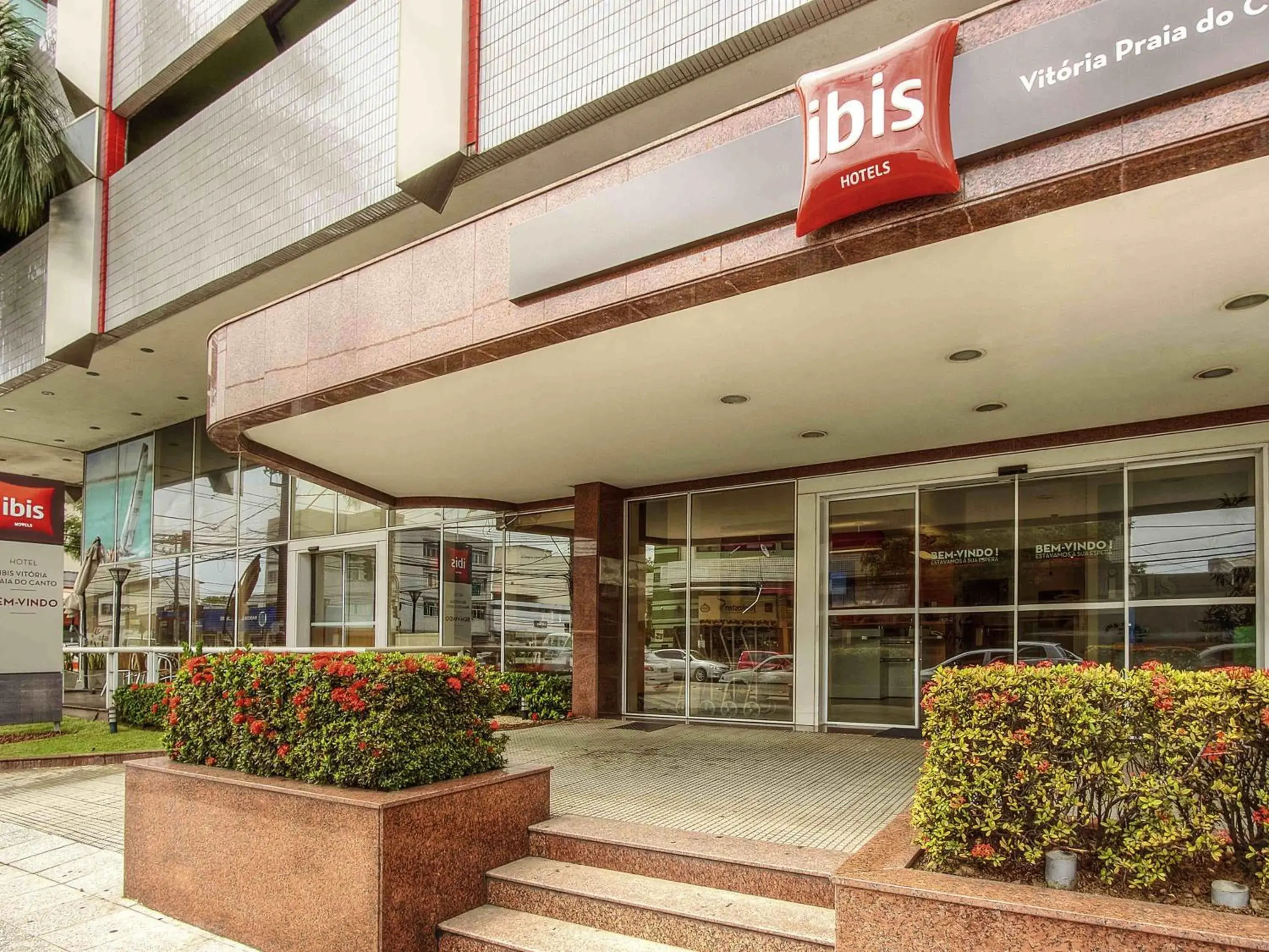 Property building in ibis Vitoria Praia do Canto Property building in ibis Vitoria Praia do Canto