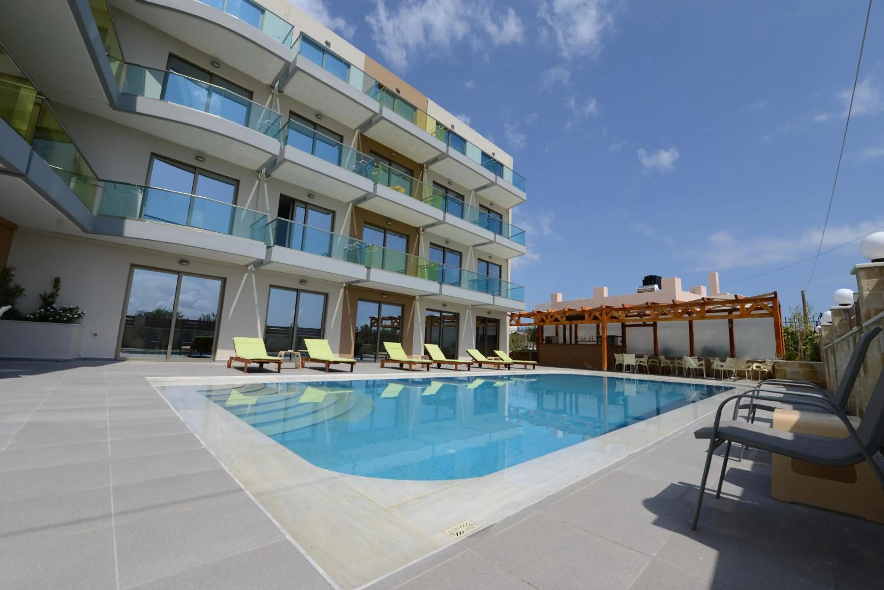 Swimming pool in Crystal Bay Hotel