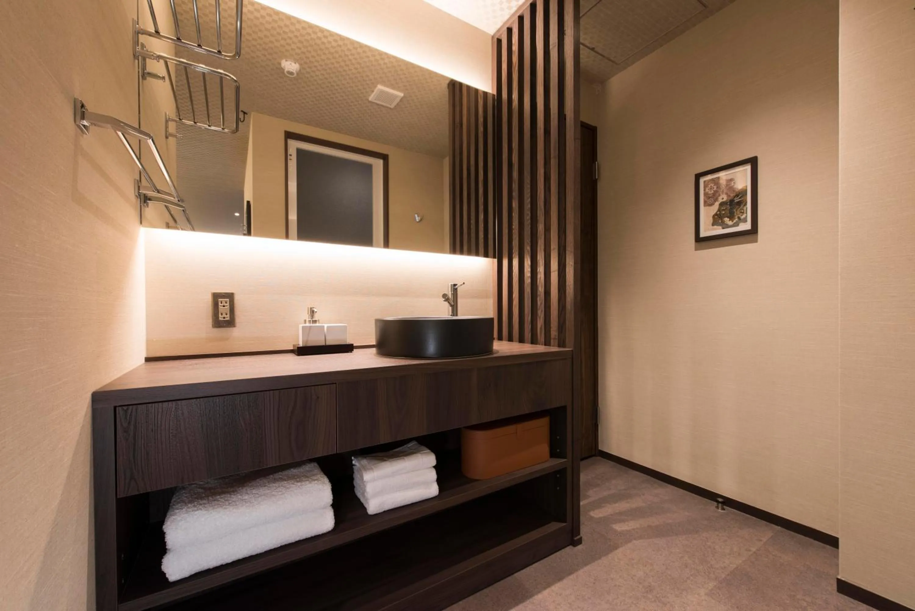 Bathroom, Bed in Hotel ZIZI Kyoto Gion