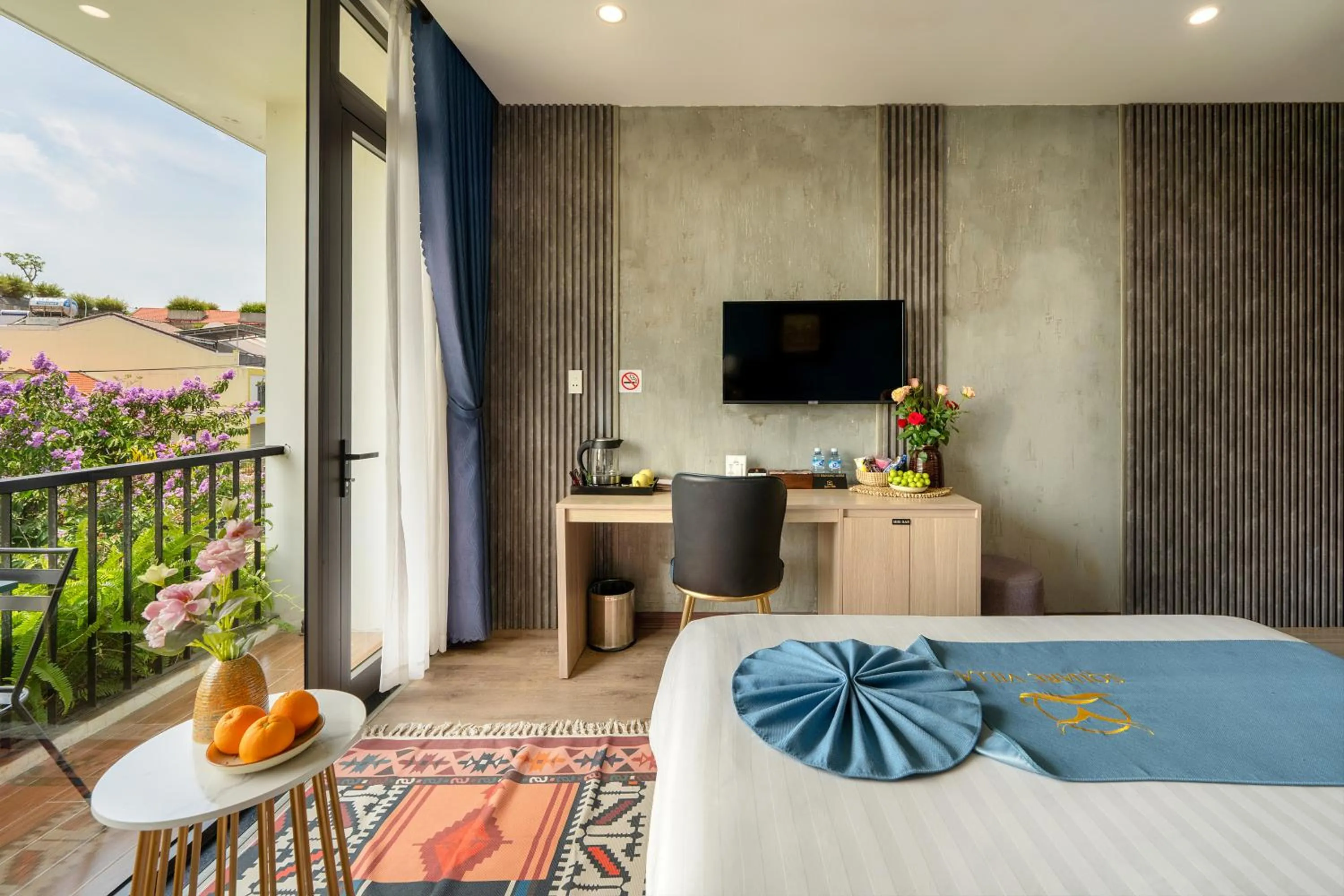 Bed in Square Villa Hoi An