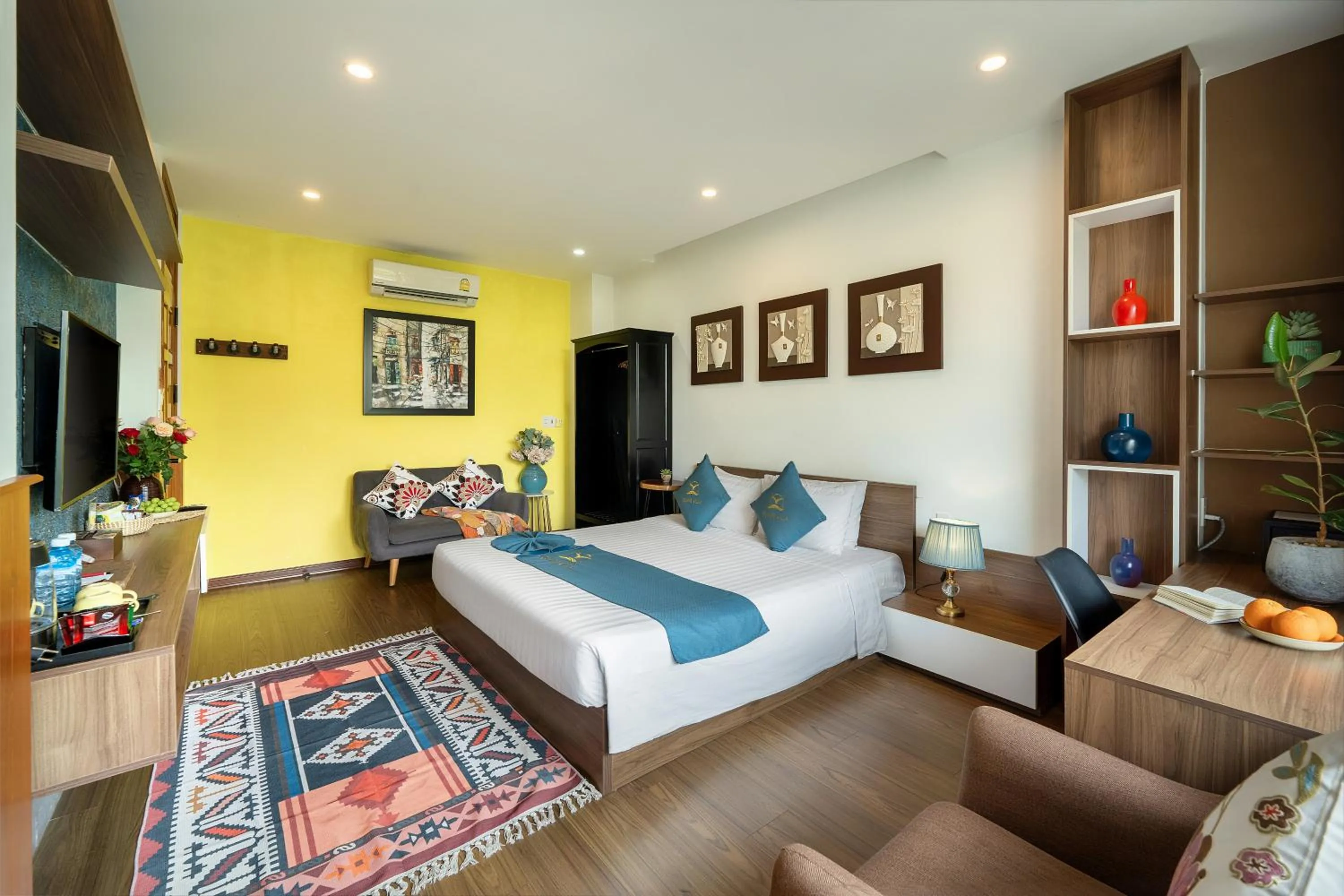 Bed in Square Villa Hoi An