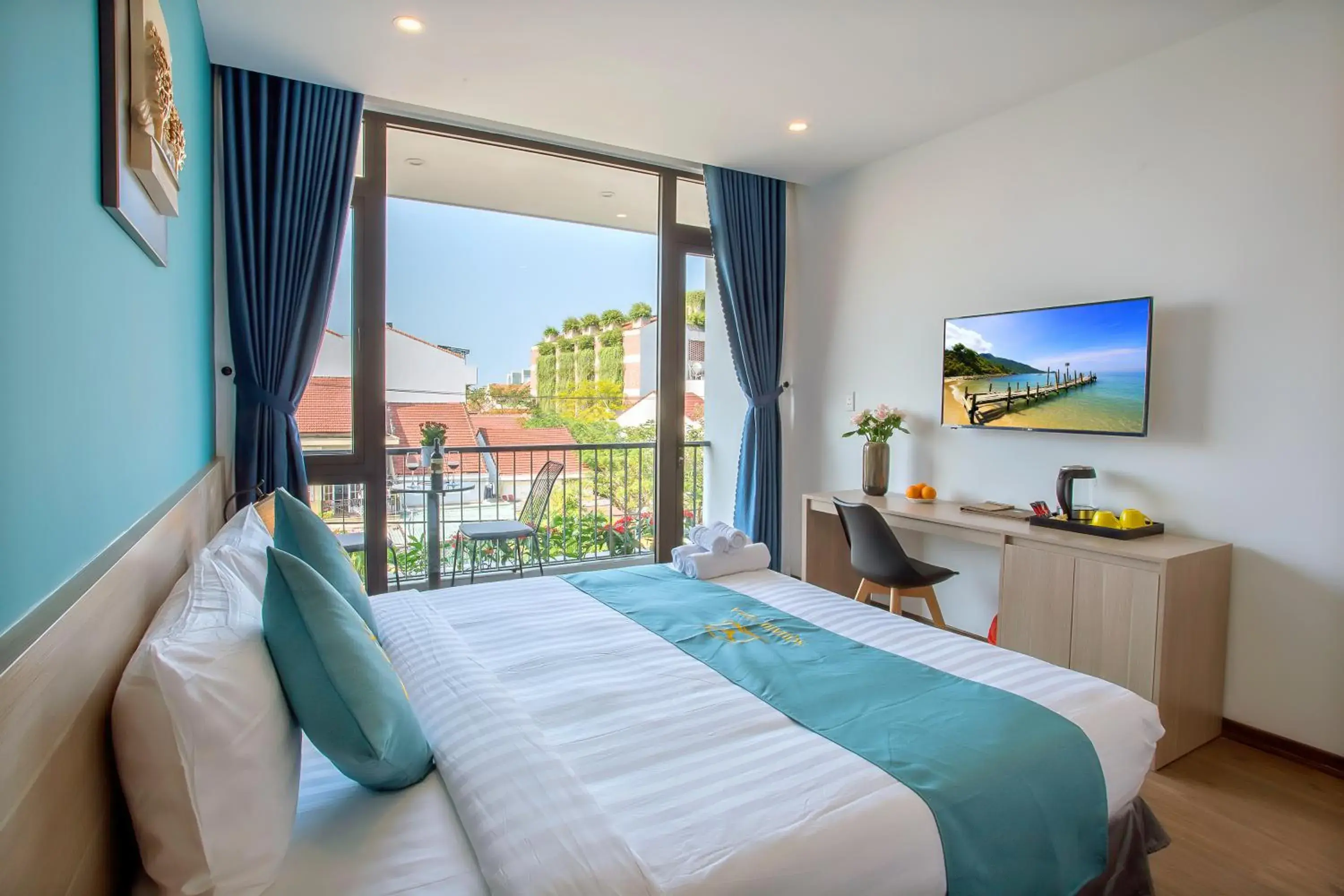 Deluxe Double Room with Balcony in Square Villa Hoi An Deluxe Double Room with Balcony in Square Villa Hoi An