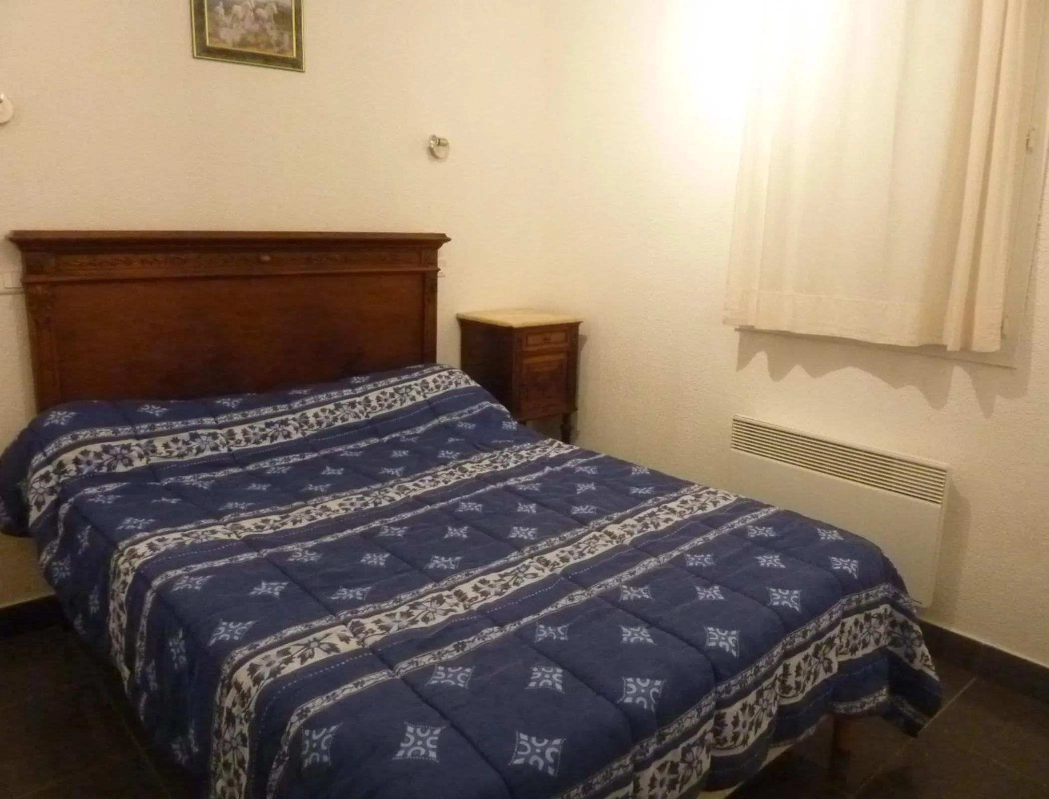 Photo of the whole room, Bed in Appart'Hôtel Les Rochers
