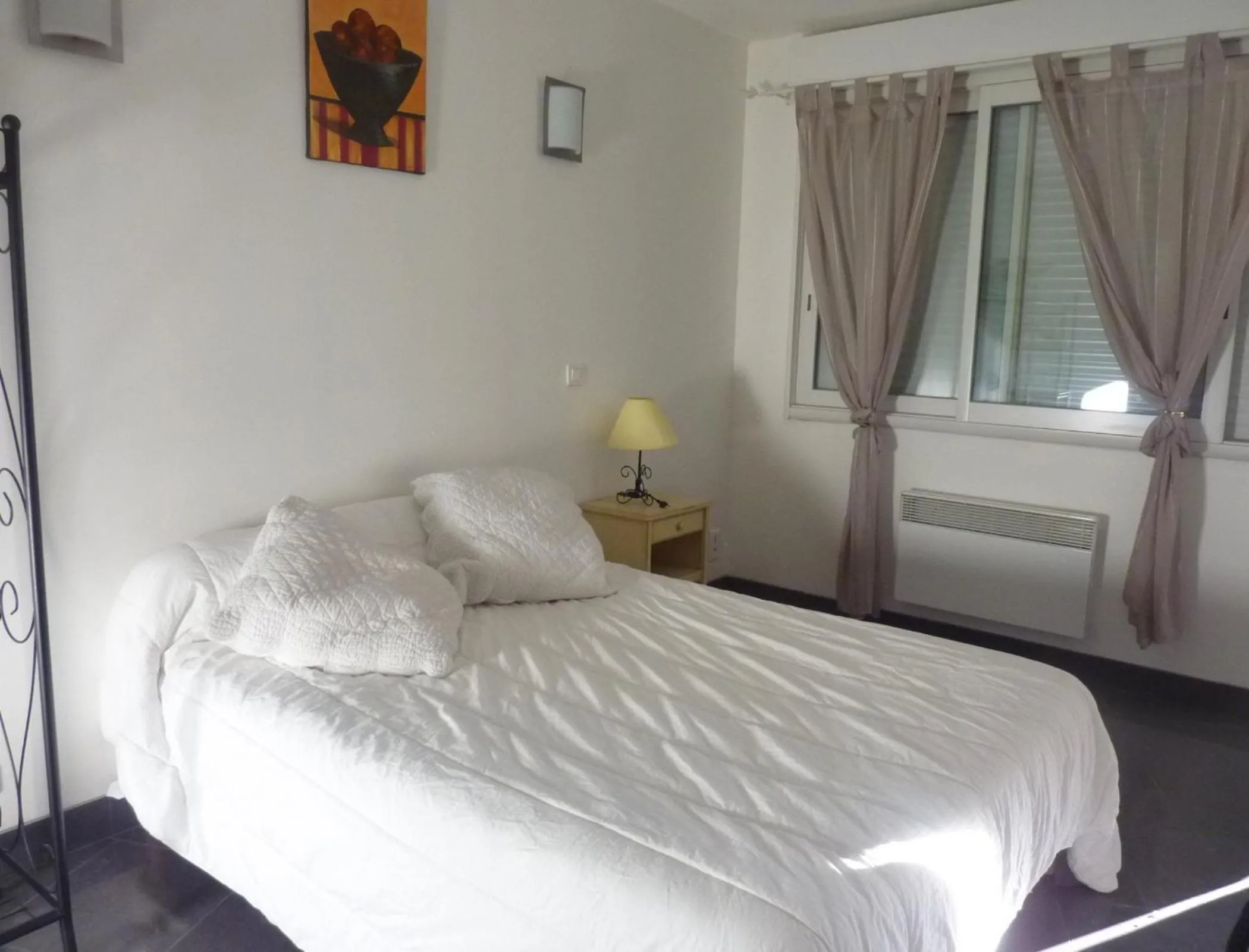 Photo of the whole room, Bed in Appart'Hôtel Les Rochers