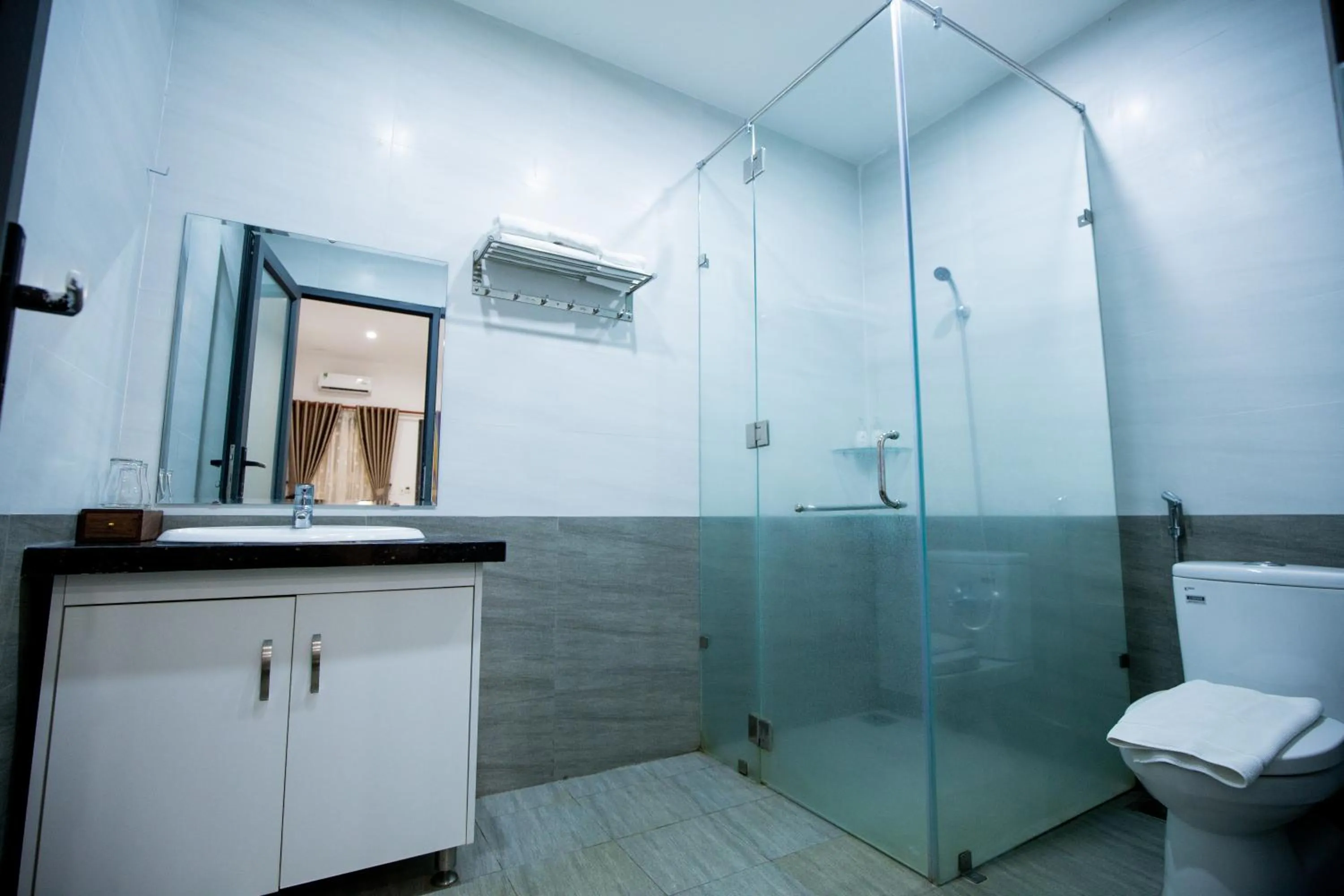 Bedroom in Nhat Quang Hotel