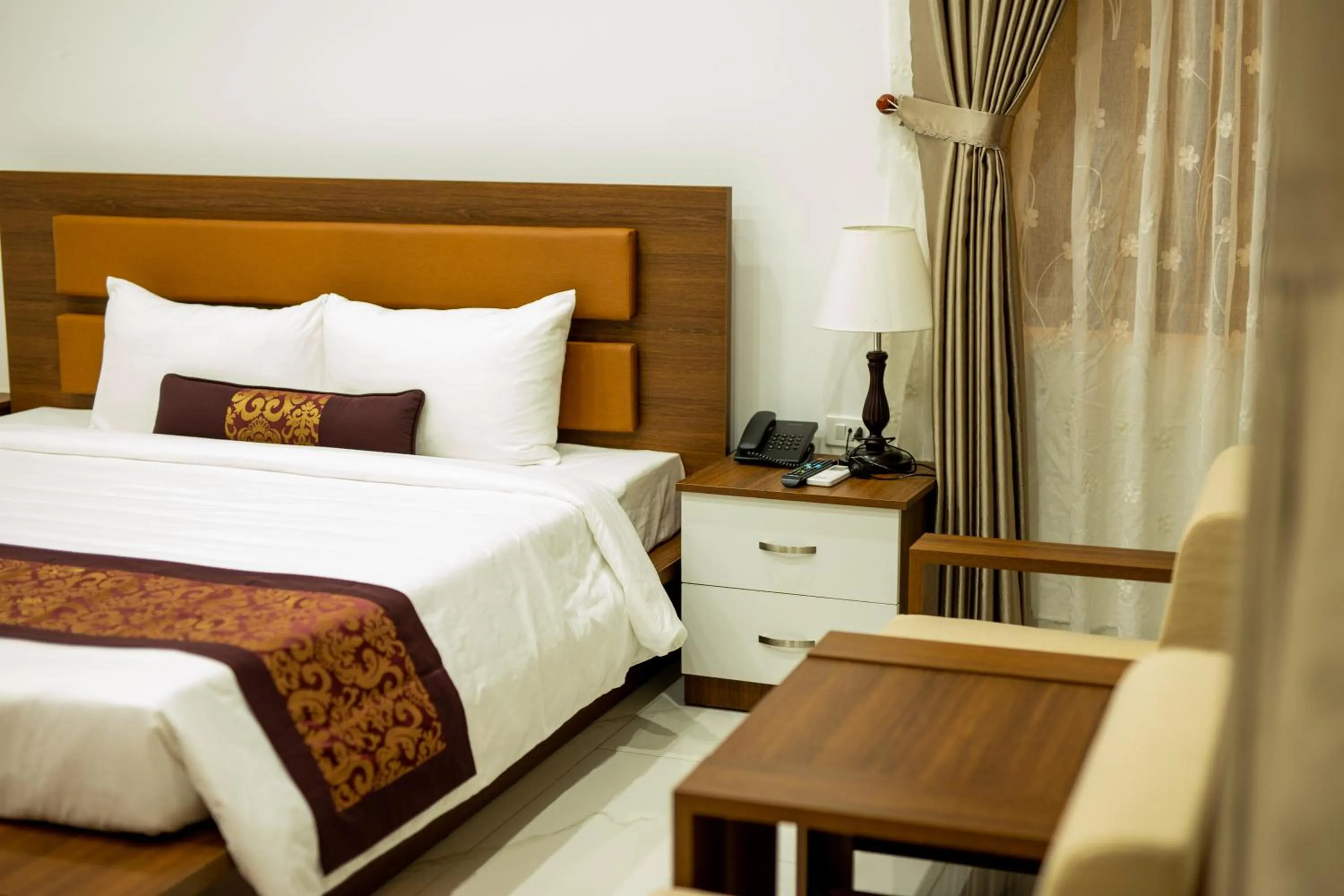 Bedroom, Bed in Nhat Quang Hotel