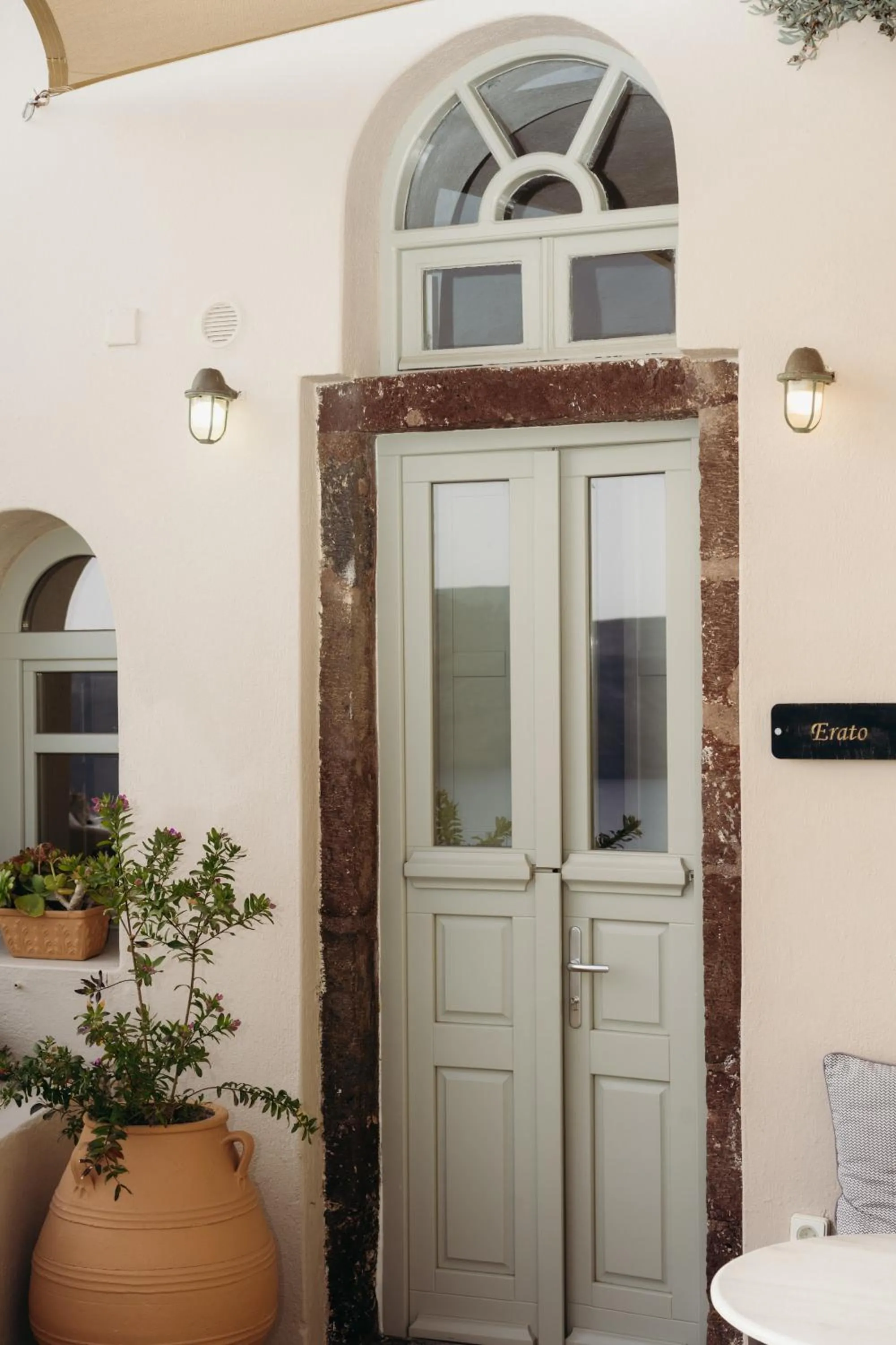 Property building in Nano Oia Villas