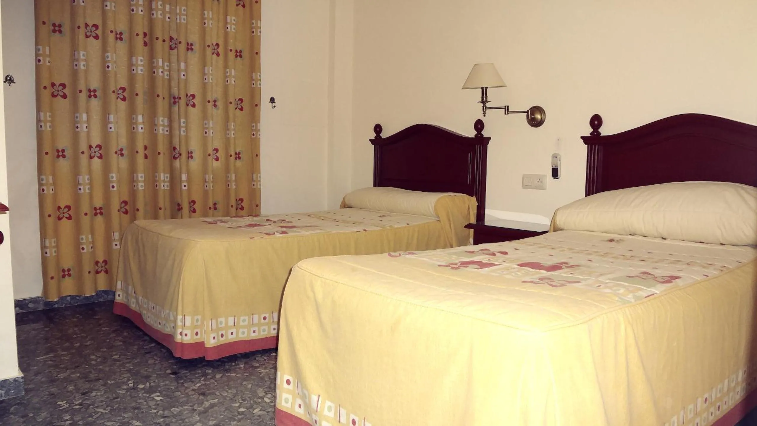 Double or Twin Room in Hostal el Volao