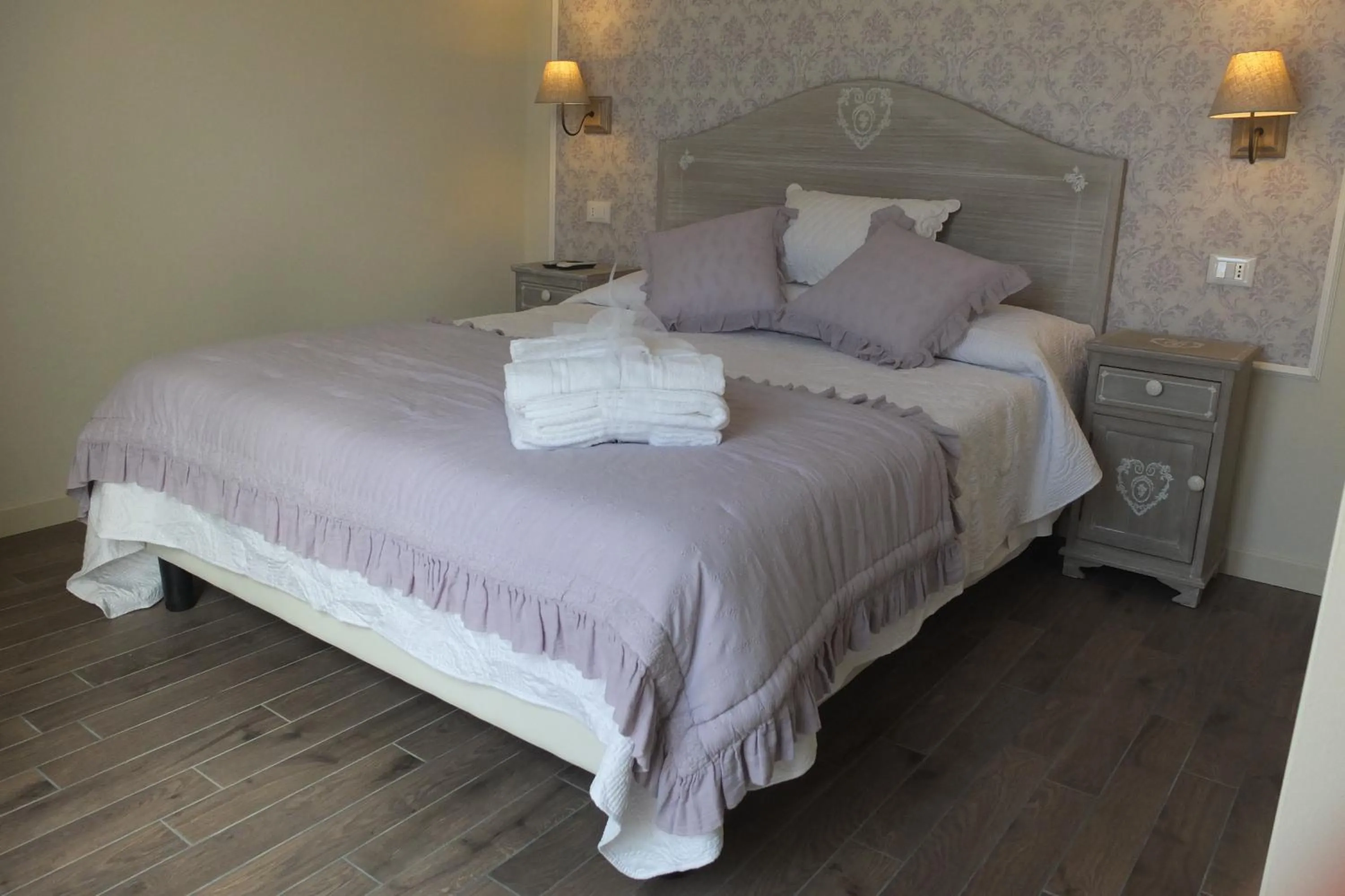 Bed in Romantic Home