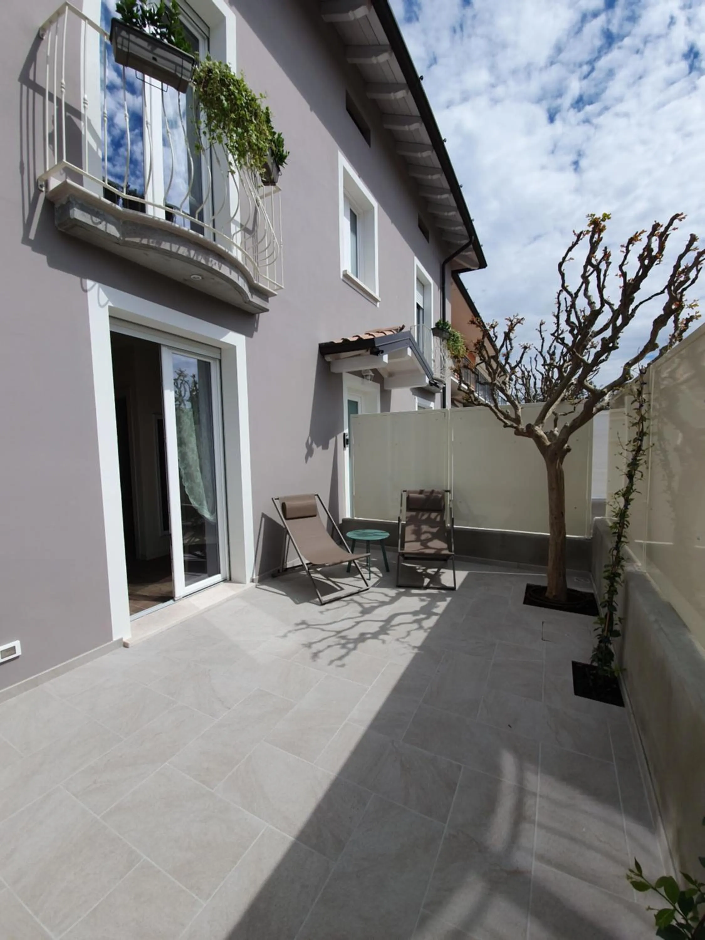 Patio in Romantic Home