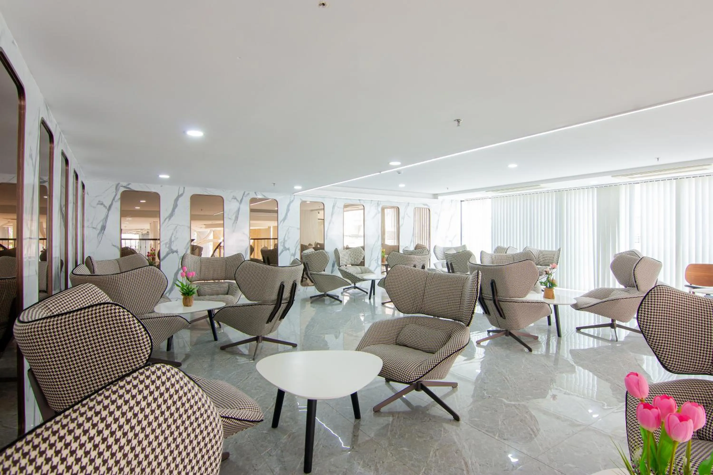 Lobby or reception in Golden Jomtien Beach Hotel
