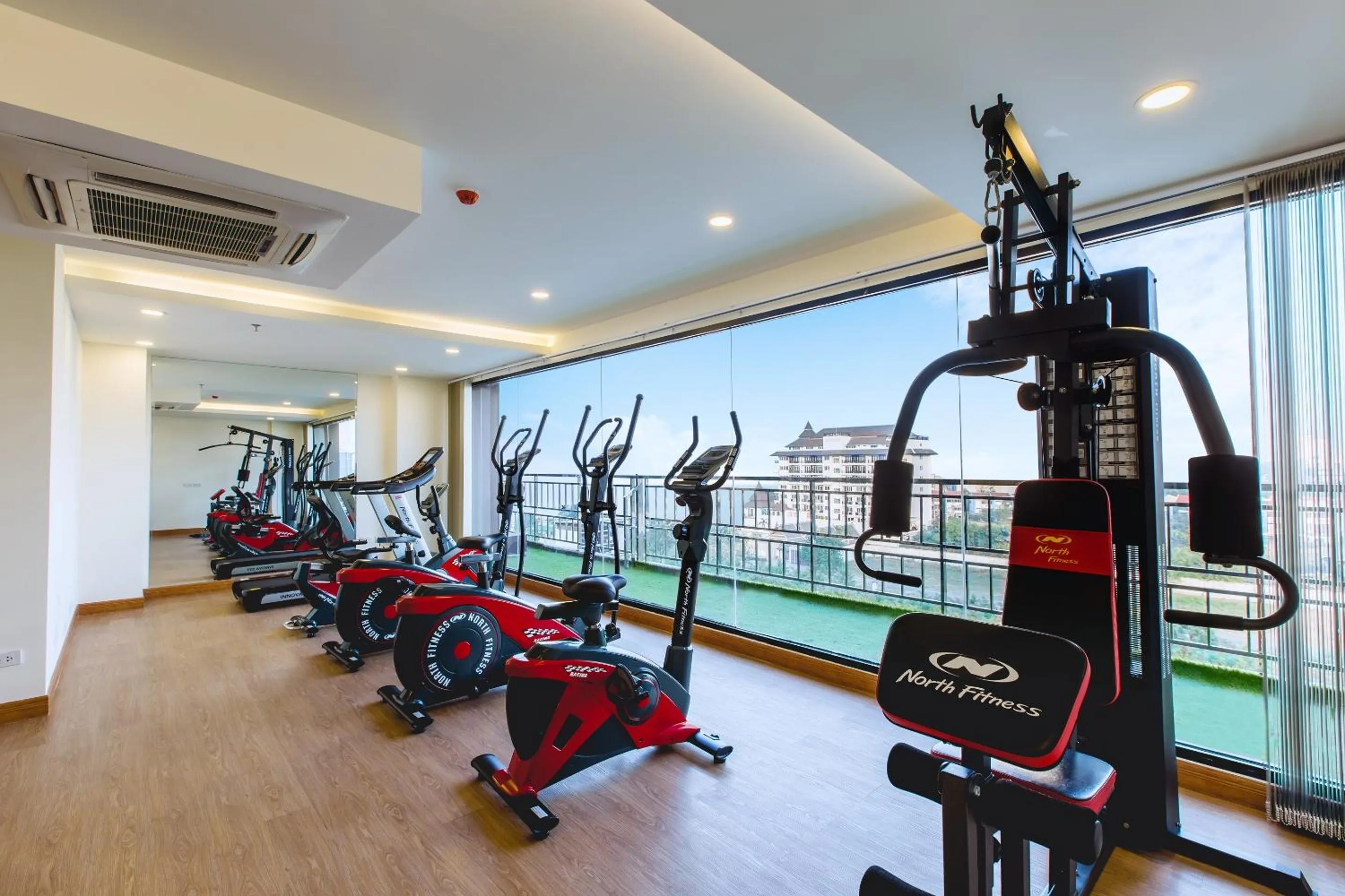 Fitness centre/facilities in Golden Jomtien Beach Hotel