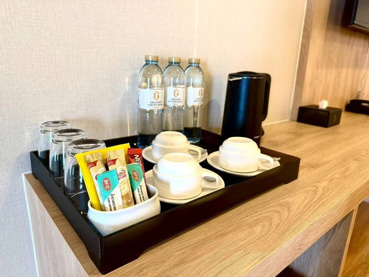 Coffee/tea facilities in Golden Jomtien Beach Hotel