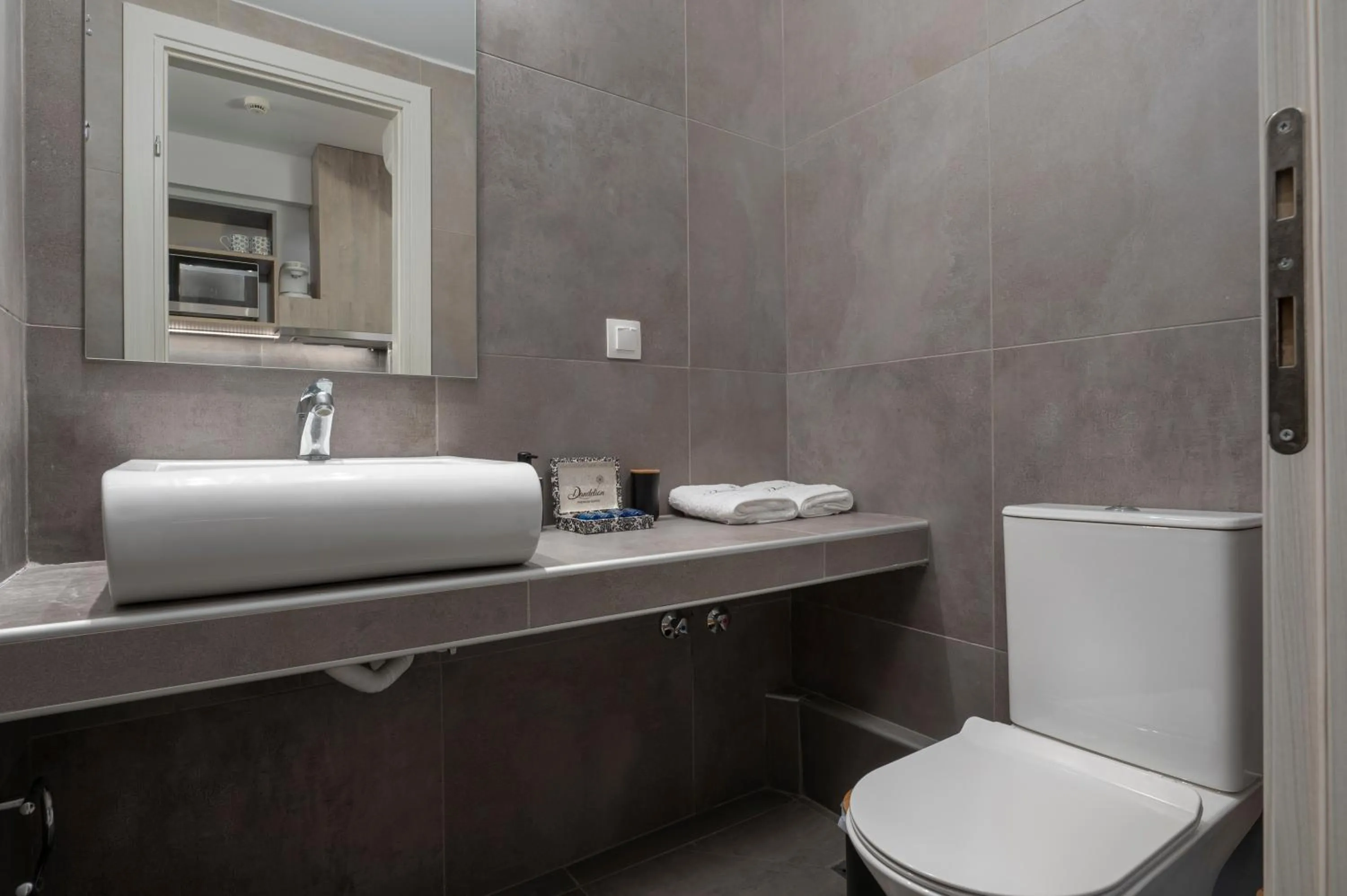 Toilet in Dandelion Suites