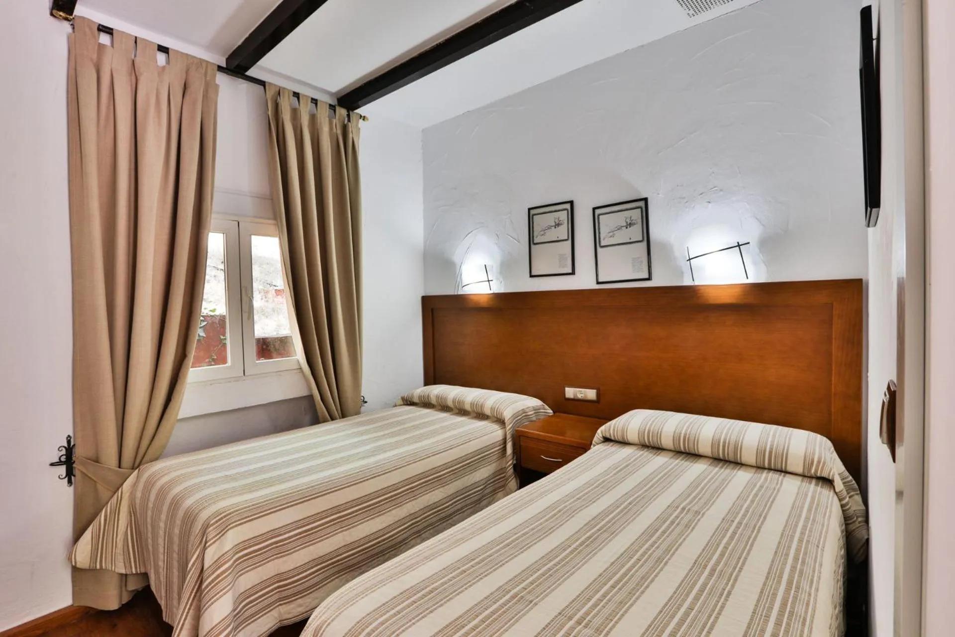 Photo of the whole room, Bed in Hotel Rural Noguera de la Sierpe
