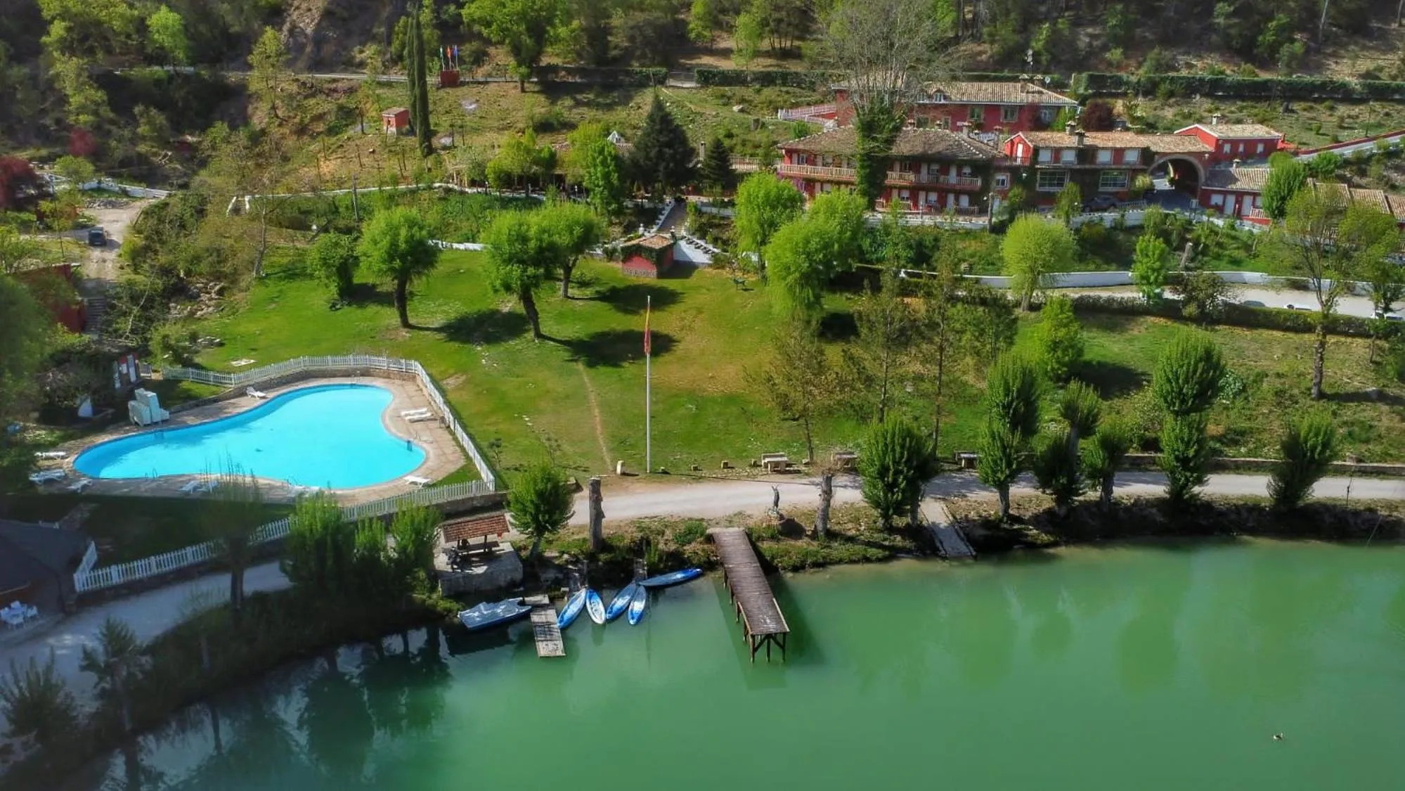 Swimming pool in Hotel Rural Noguera de la Sierpe
