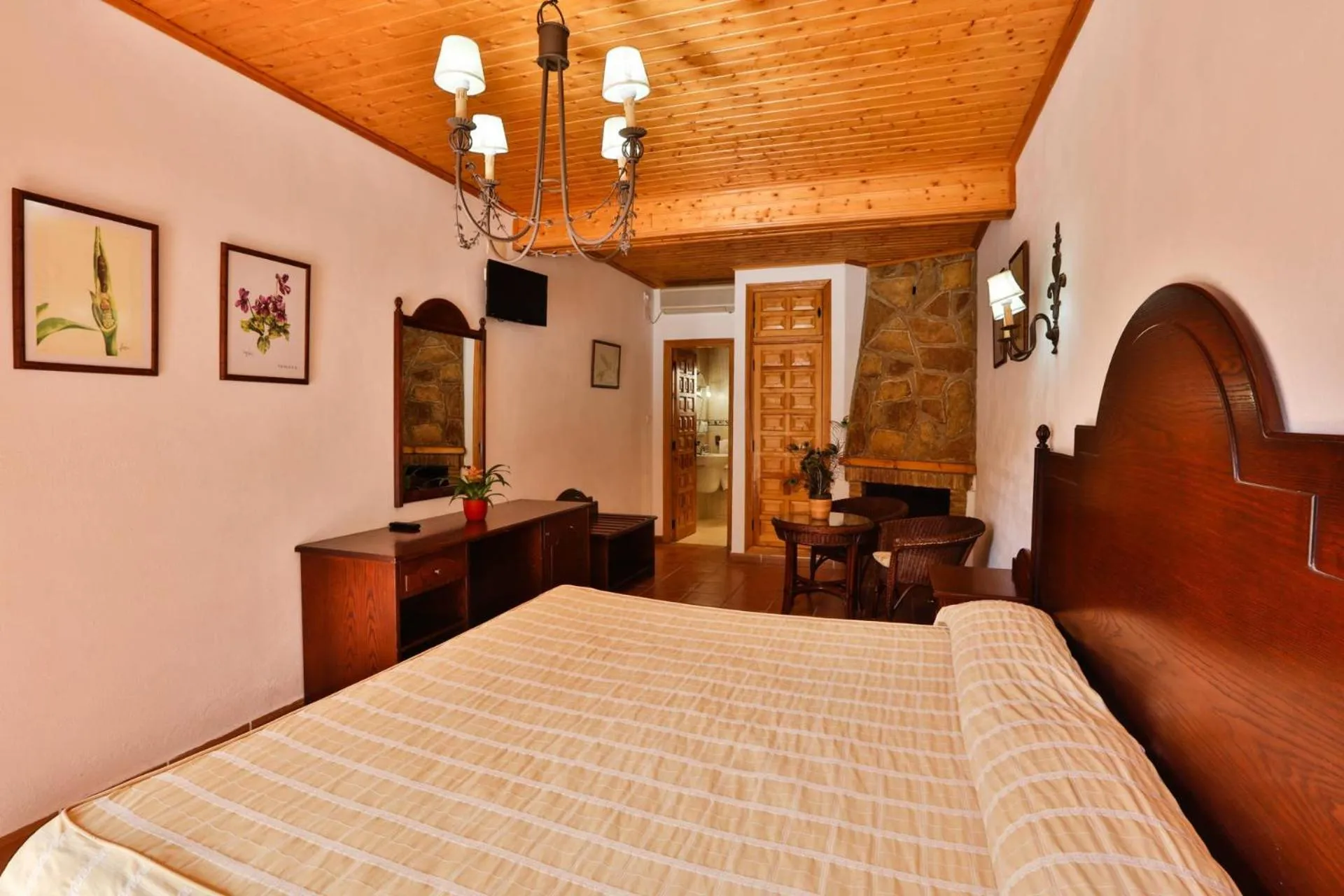 Photo of the whole room, Bed in Hotel Rural Noguera de la Sierpe