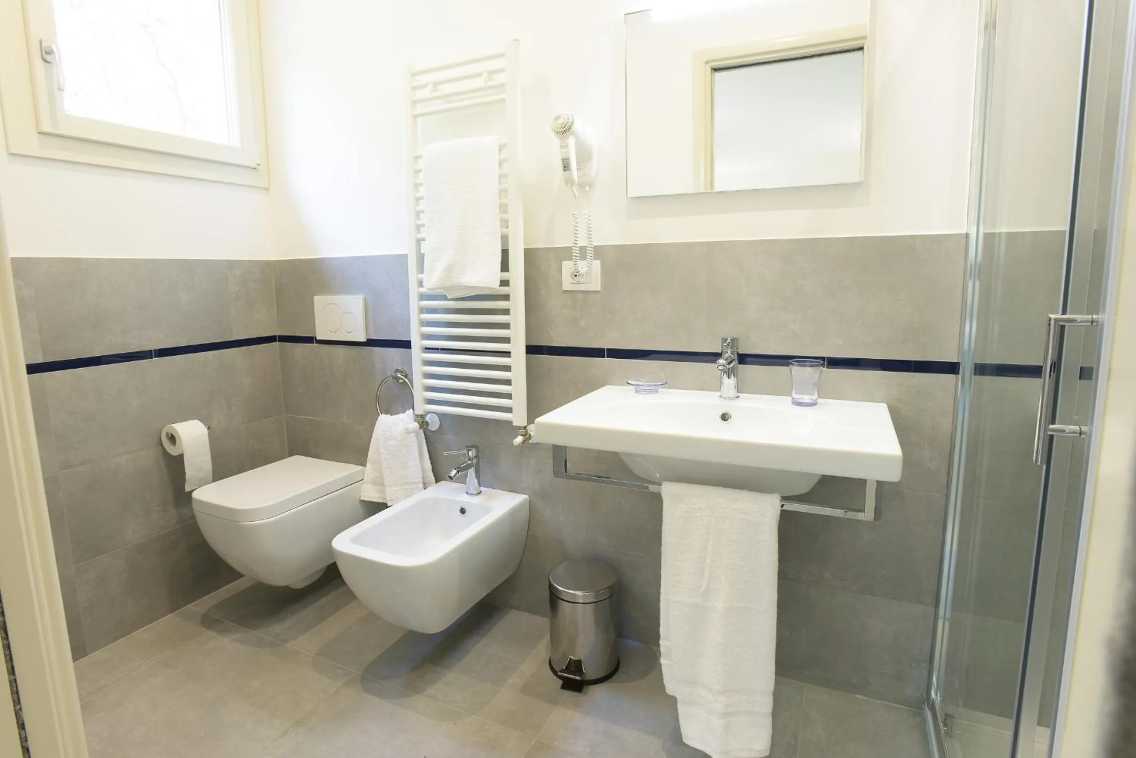 Bathroom in Rose Canine B&B