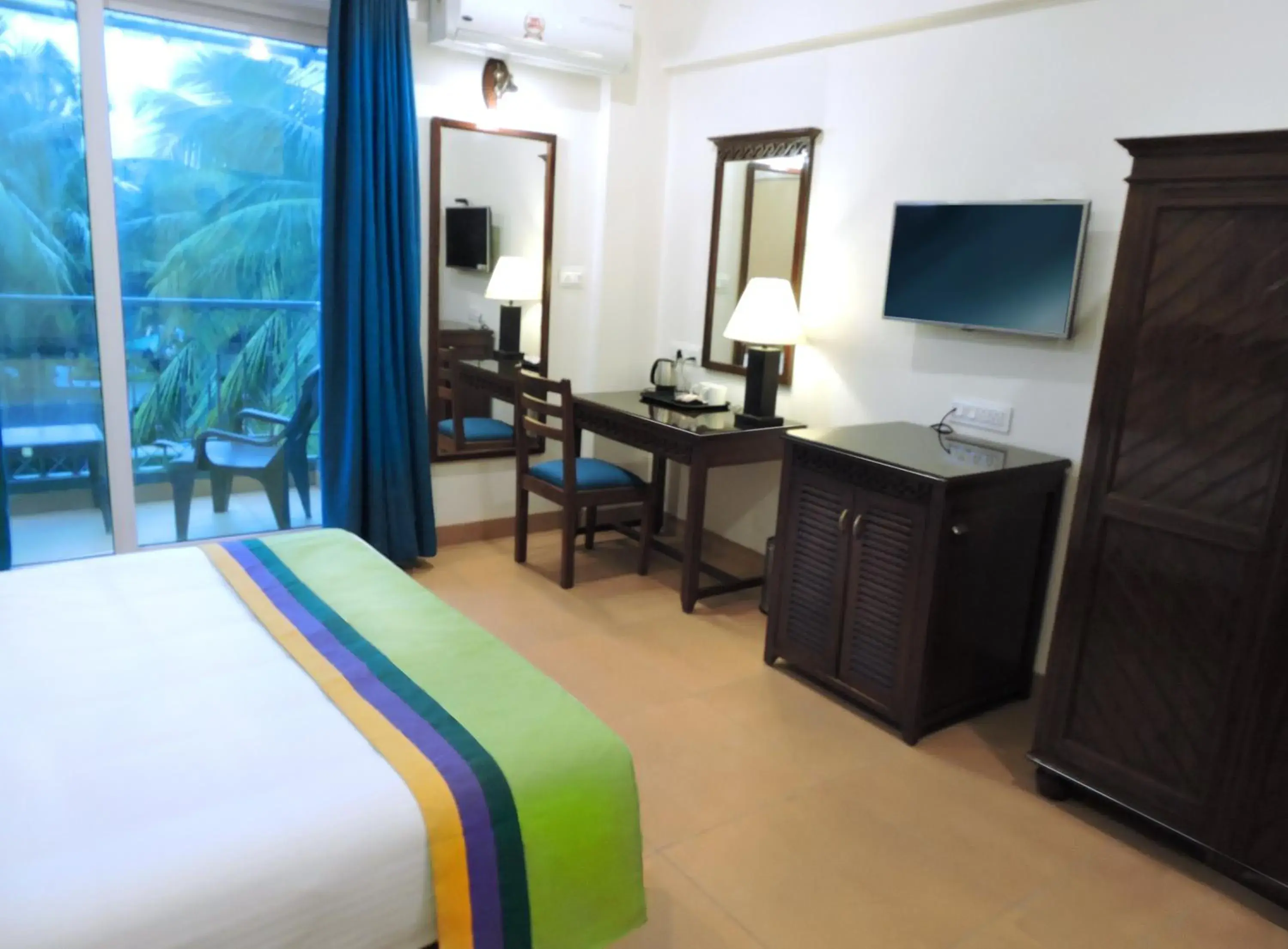 Bedroom, Bed in Treebo Premium Dona Eliza, 700 Meters From Calangute Beach Bedroom, Bed in Treebo Premium Dona Eliza, 700 Meters From Calangute Beach