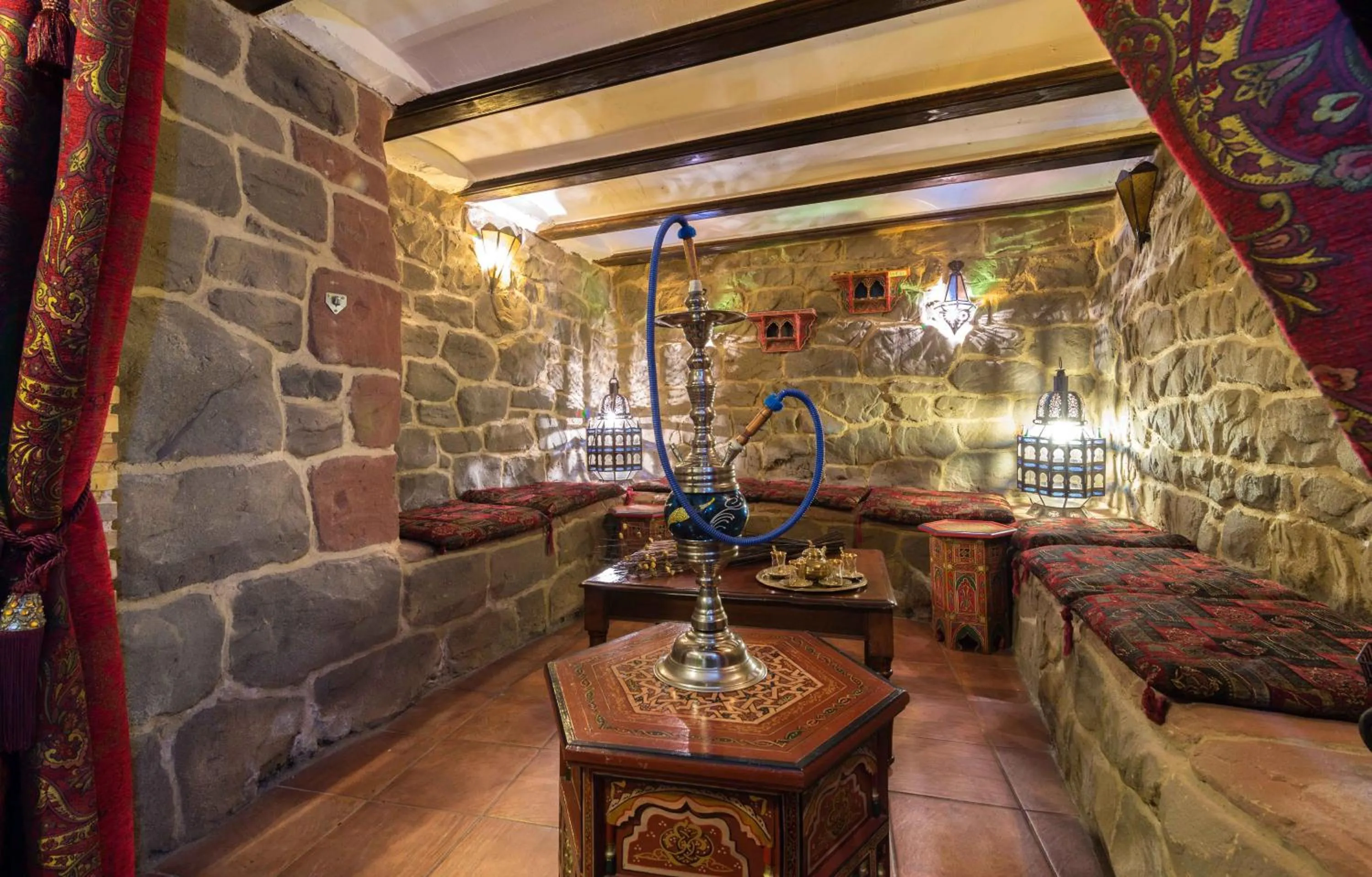 Communal lounge/ TV room in Hotel La Realda