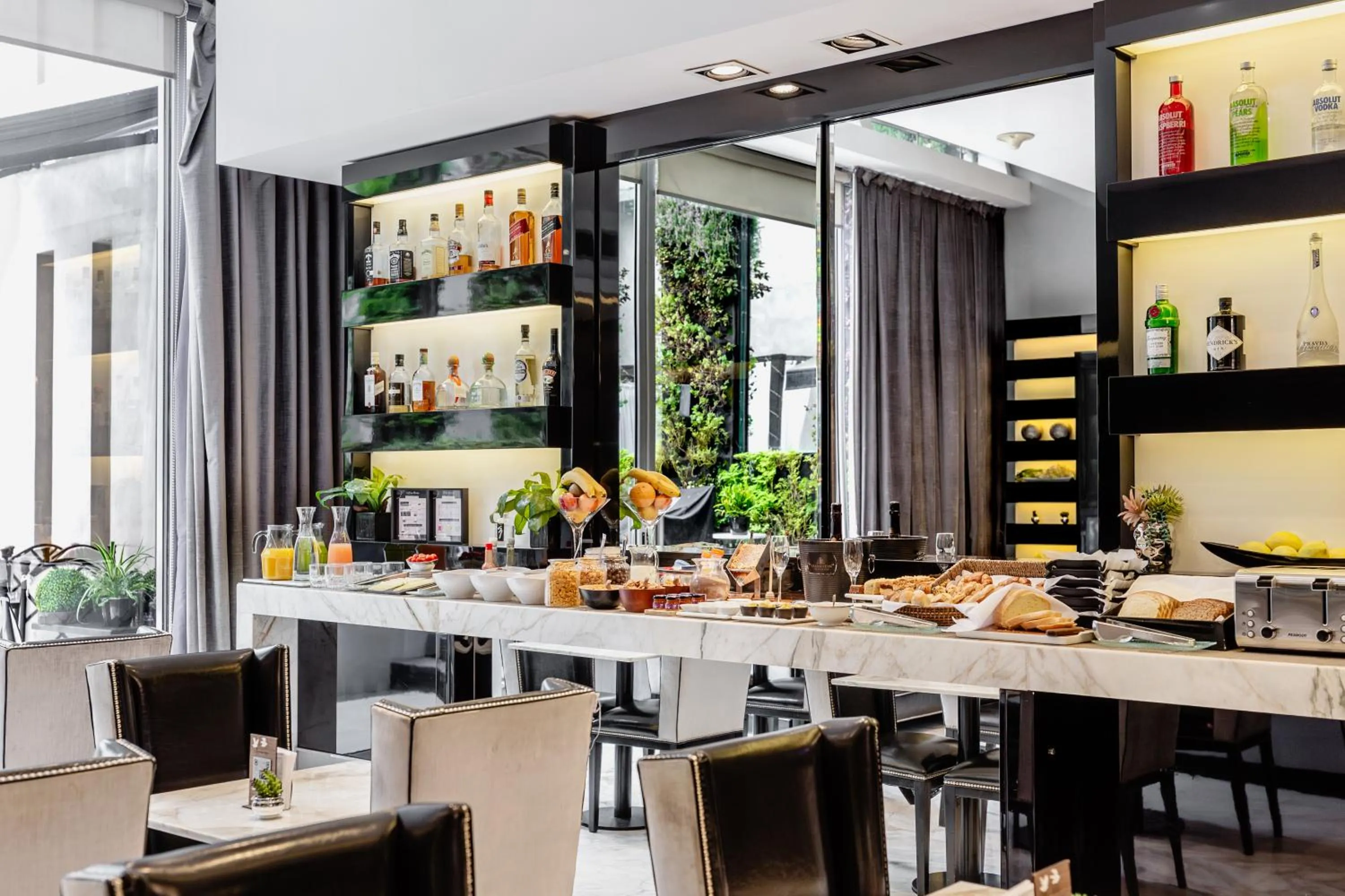 Breakfast in 1828 Smart Hotel Boutique