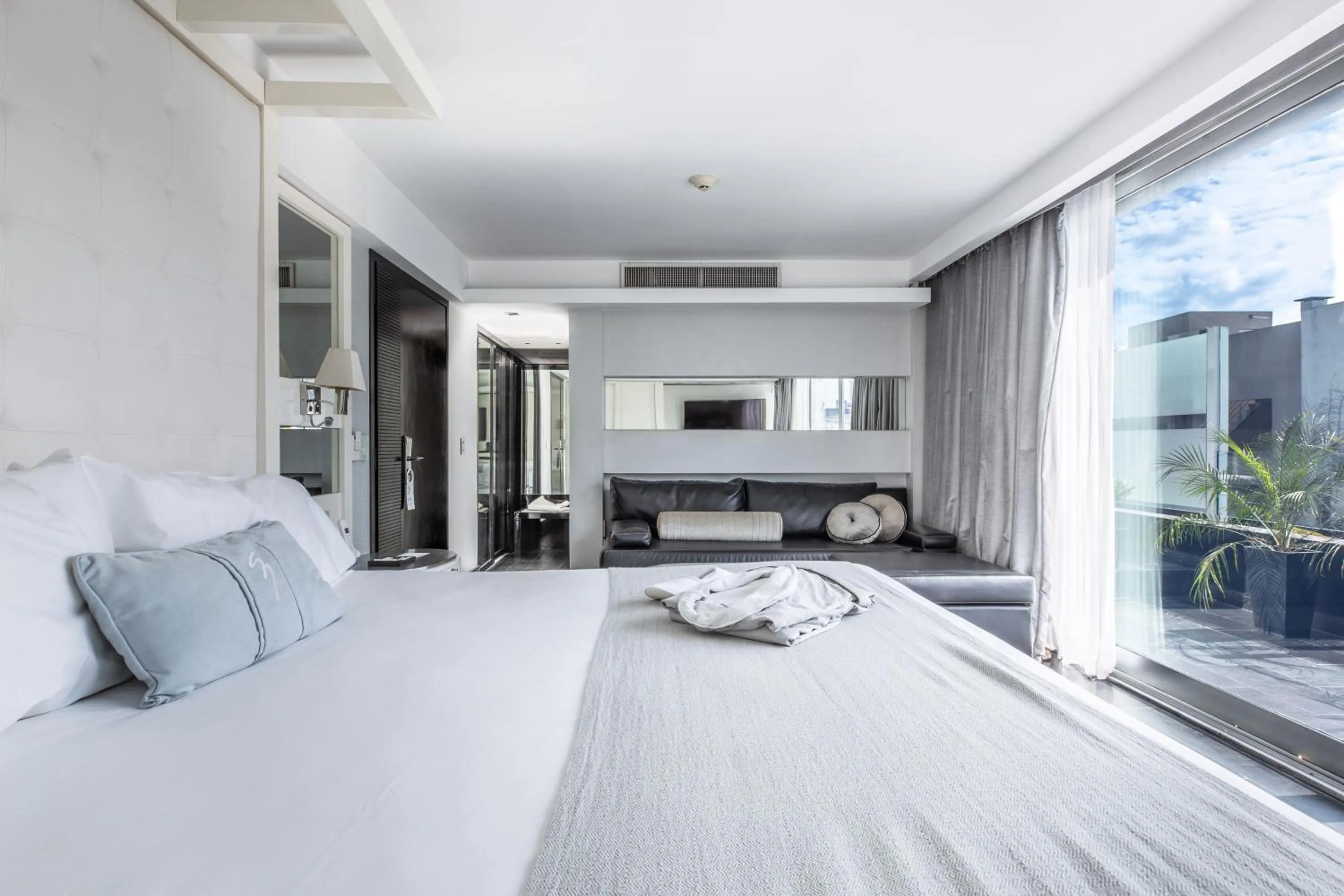 Bed in 1828 Smart Hotel Boutique