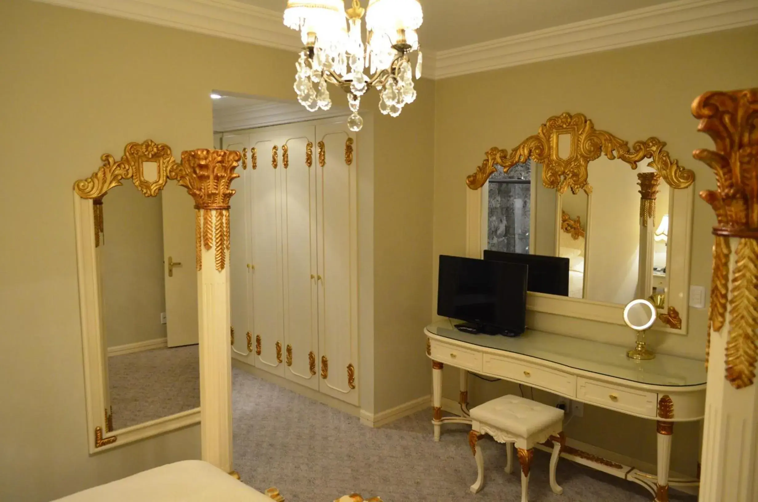 Bedroom in Hotel Bertaso Bedroom in Hotel Bertaso