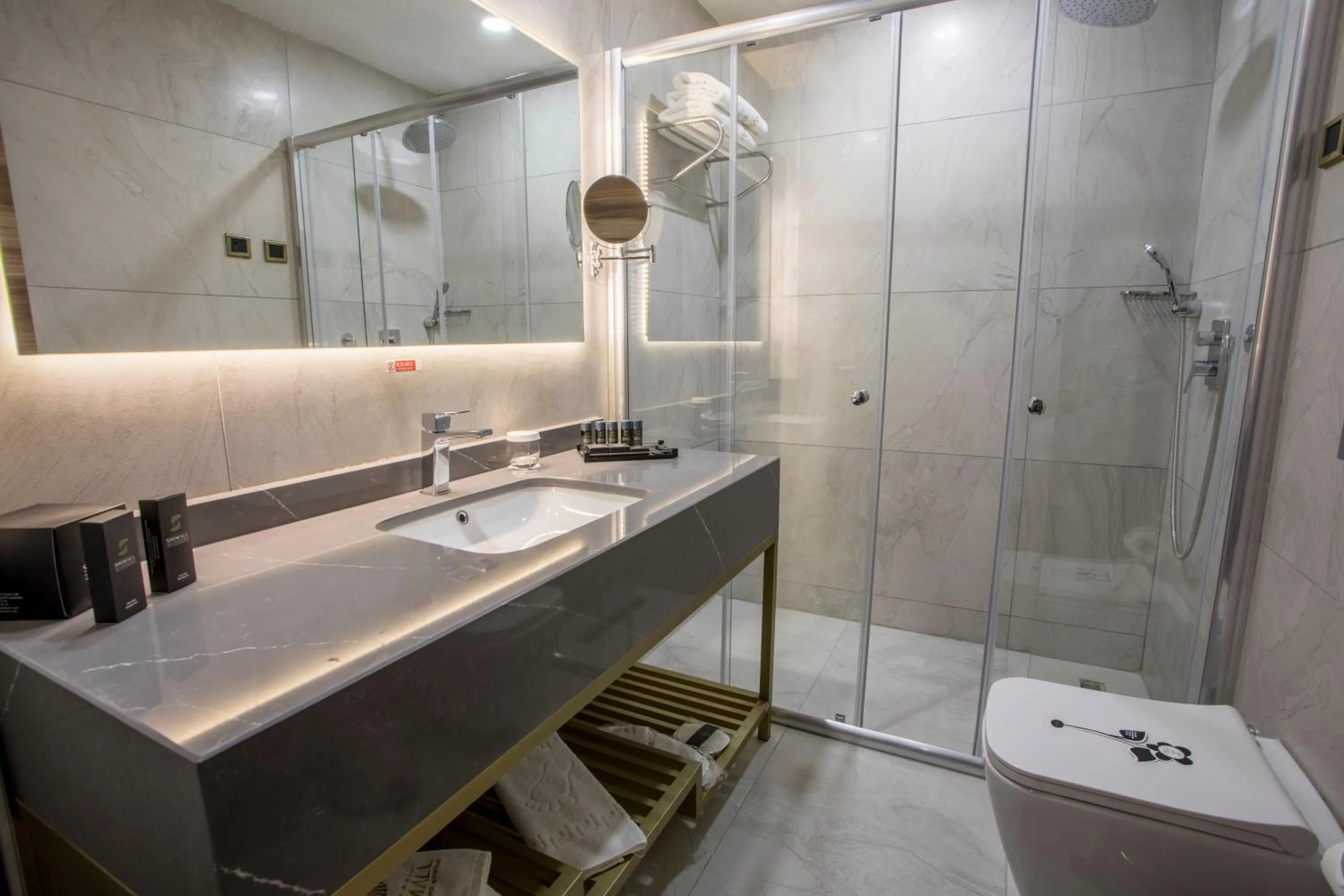 Bathroom in Shimall Deluxe