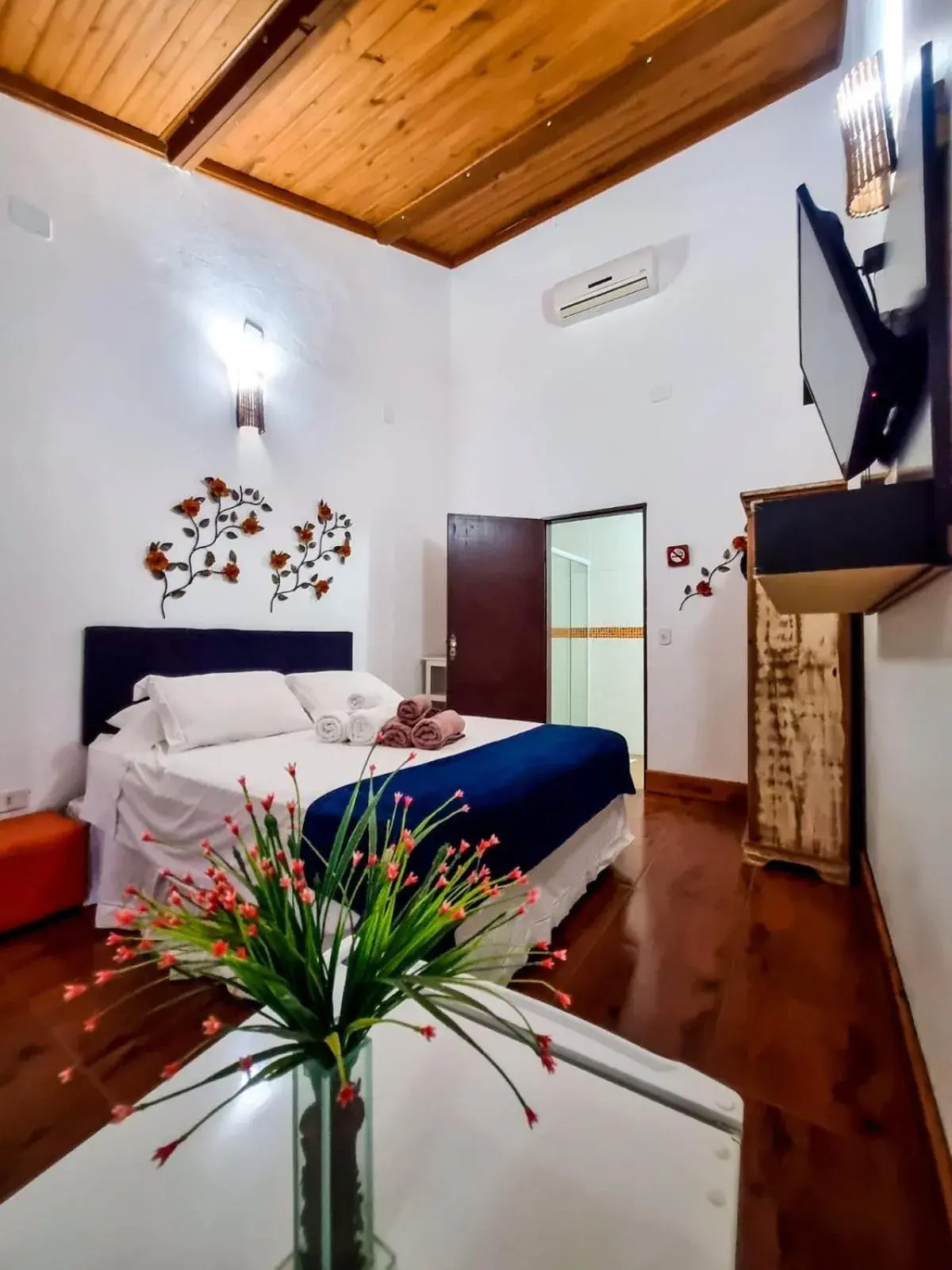 Double Room with Mountain View in Pousada Villa dos Quilombolas Double Room with Mountain View in Pousada Villa dos Quilombolas