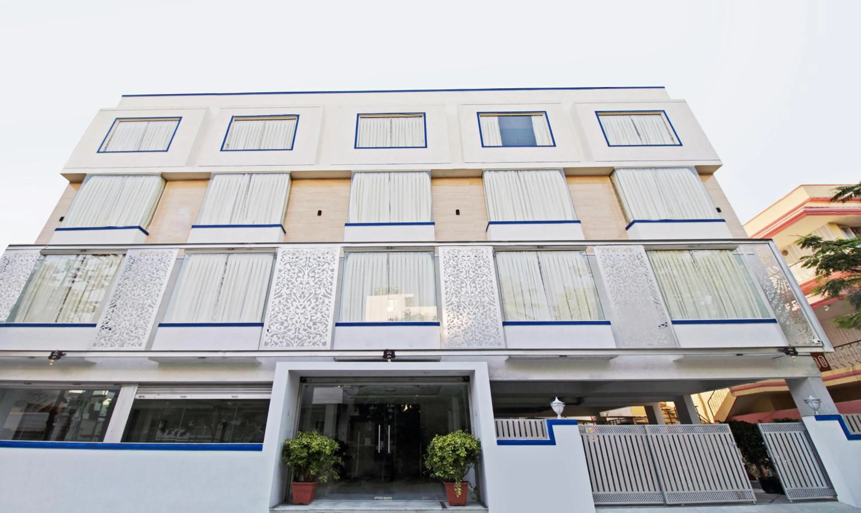 Facade/entrance in Treebo Blu Orchid