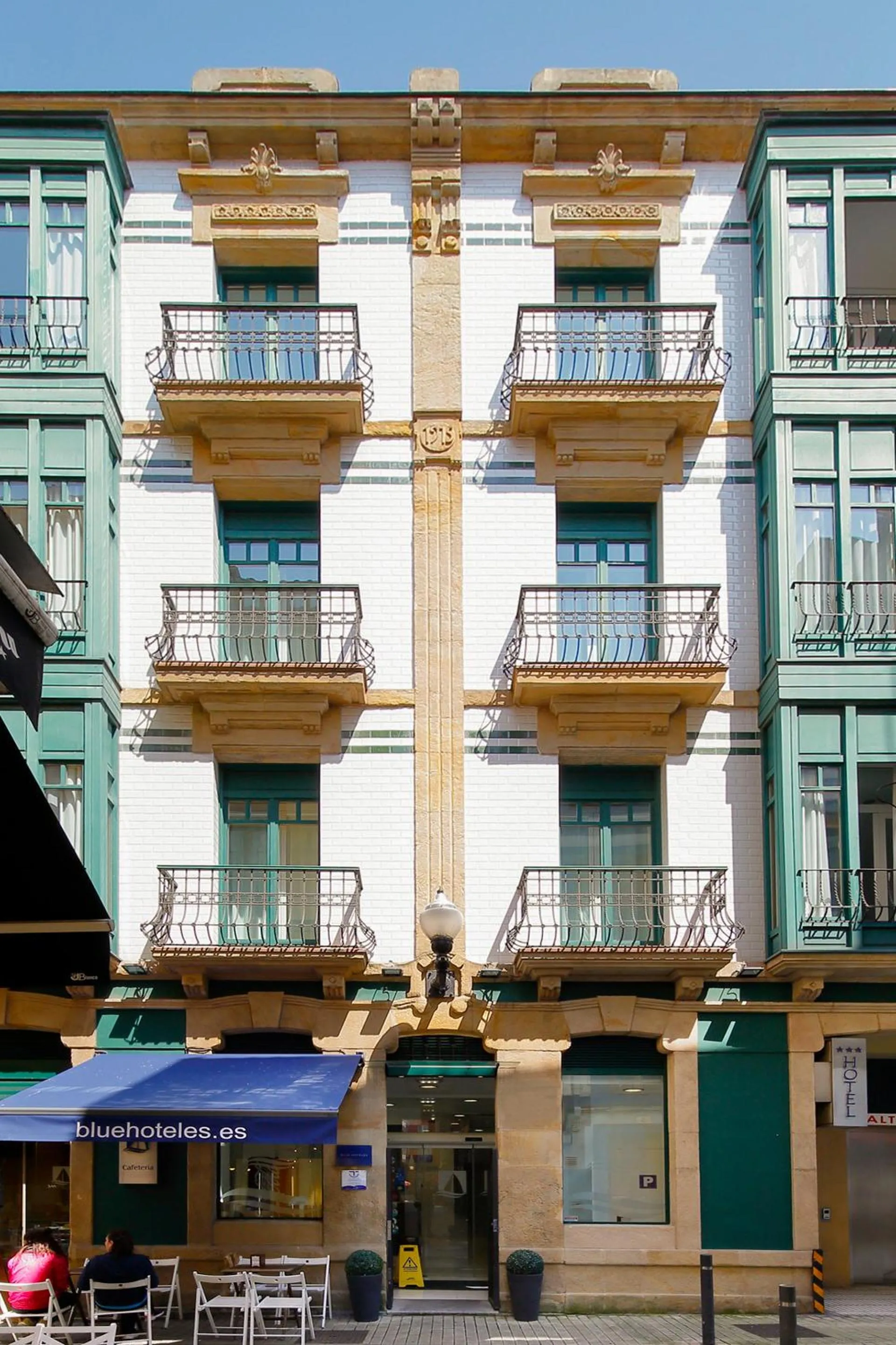 Property building in Hotel Santa Rosa, Blue Hoteles