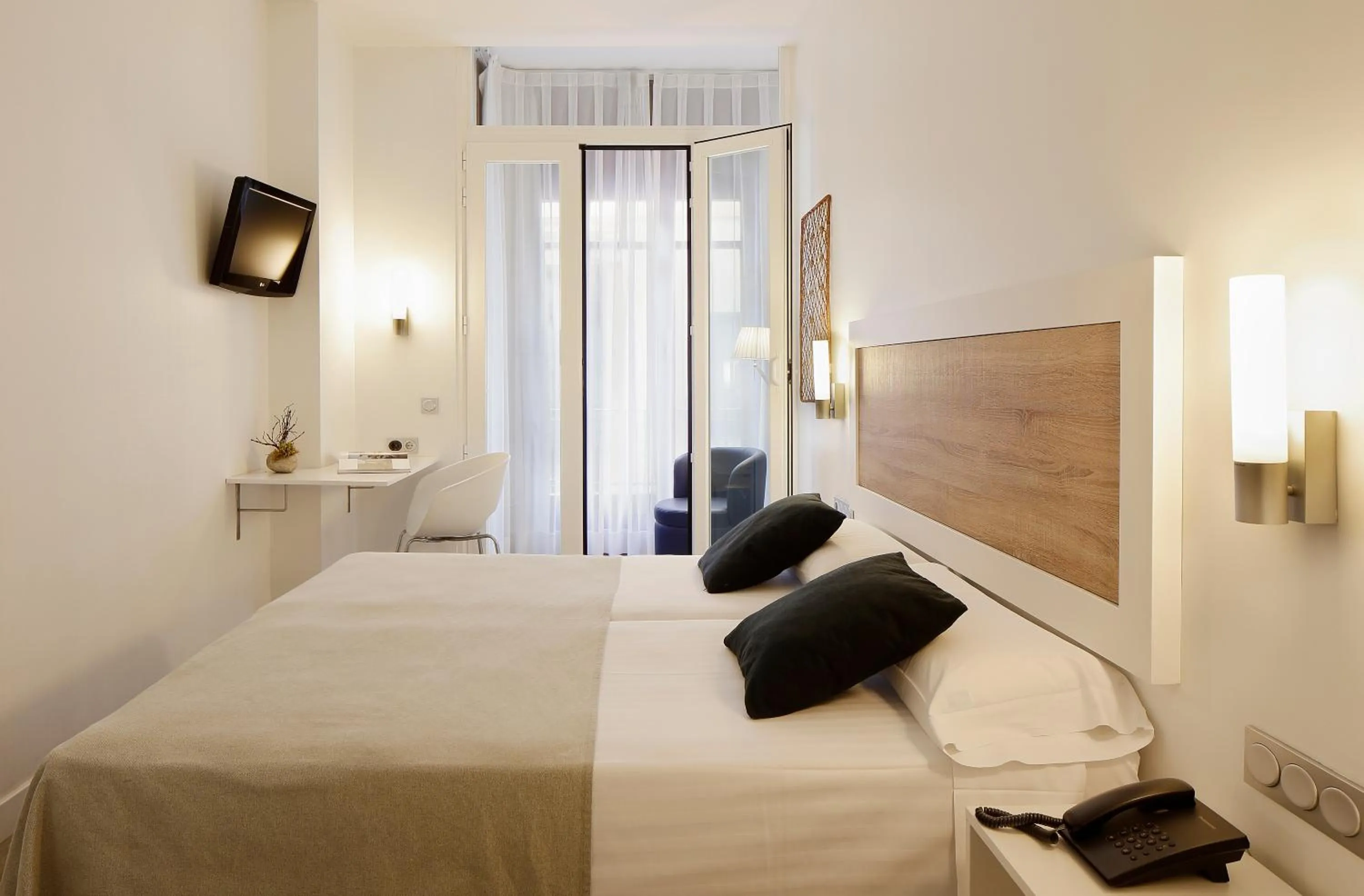 Bedroom, Bed in Hotel Santa Rosa, Blue Hoteles