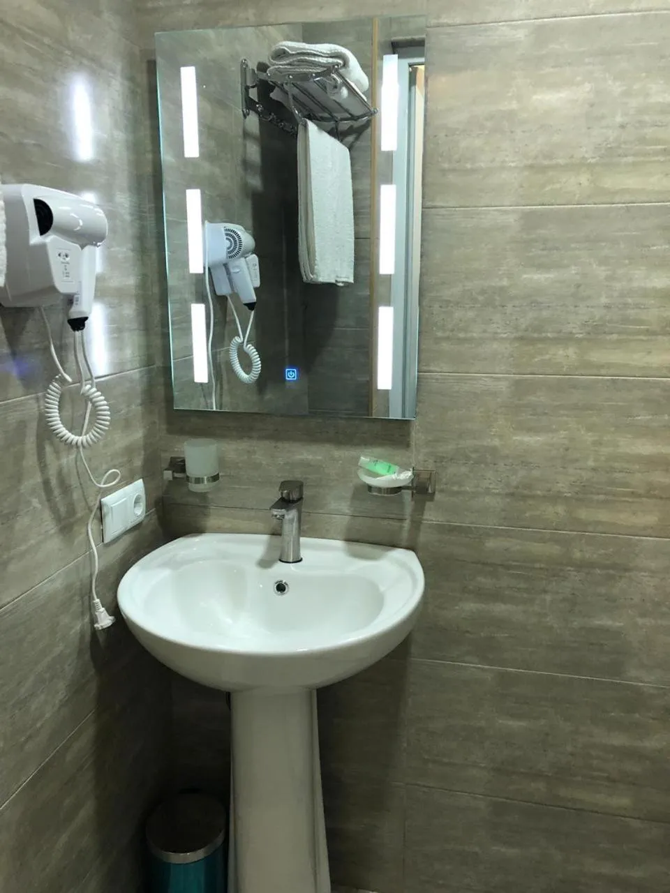 Bathroom in Hotel Royal Georgia