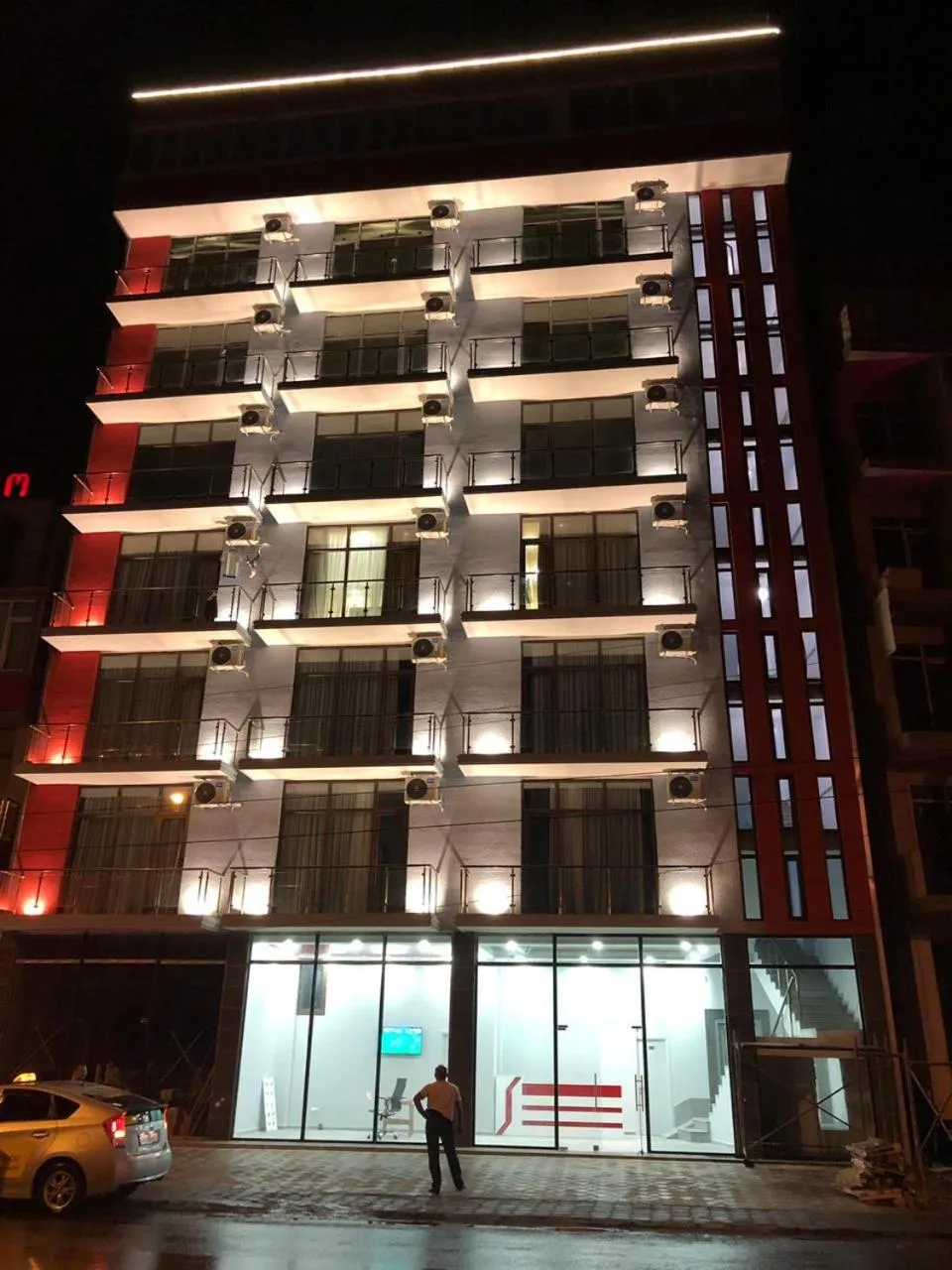 Property building in Hotel Royal Georgia