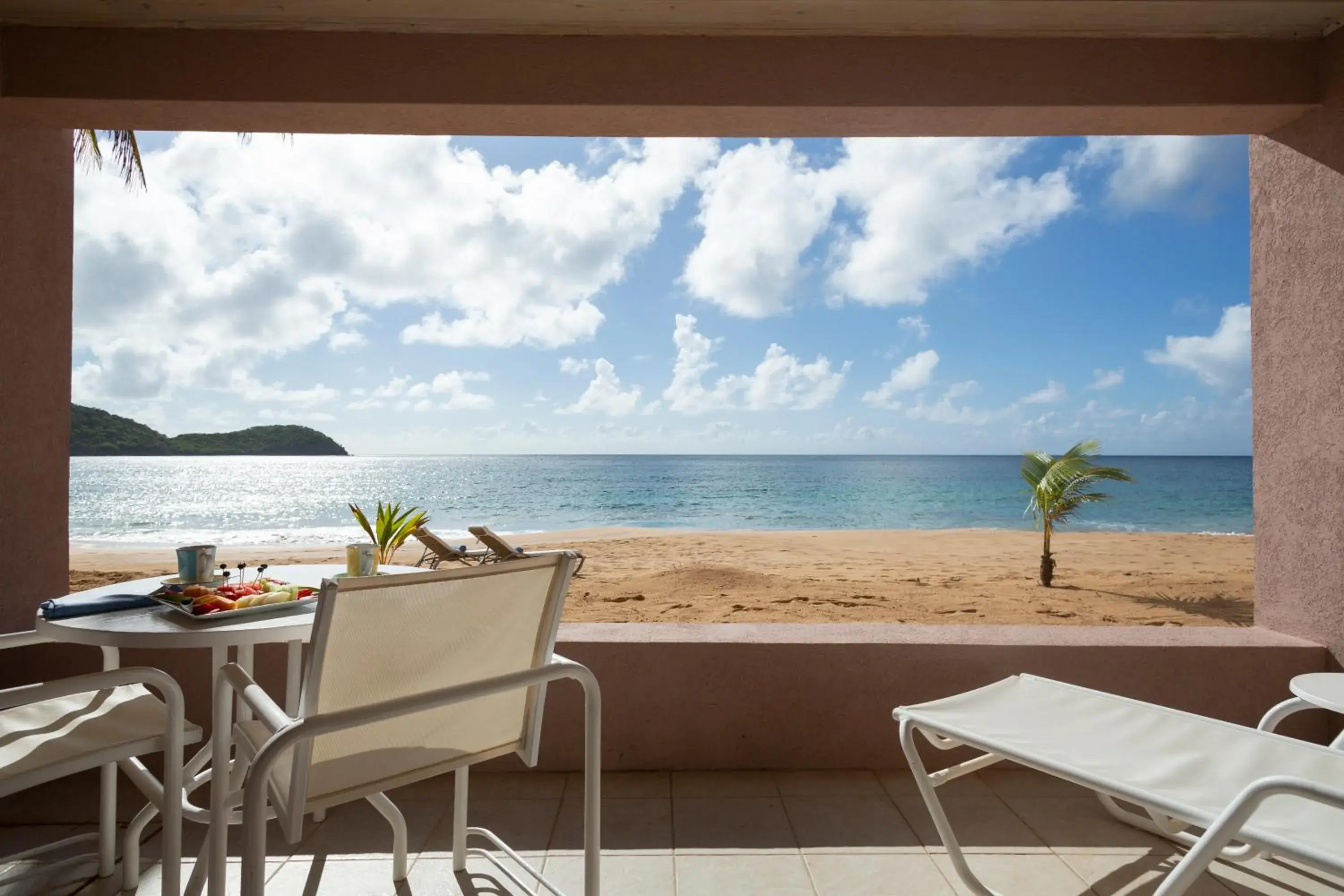 Deluxe Suite with Sea View in Curtain Bluff - All Inclusive Deluxe Suite with Sea View in Curtain Bluff - All Inclusive