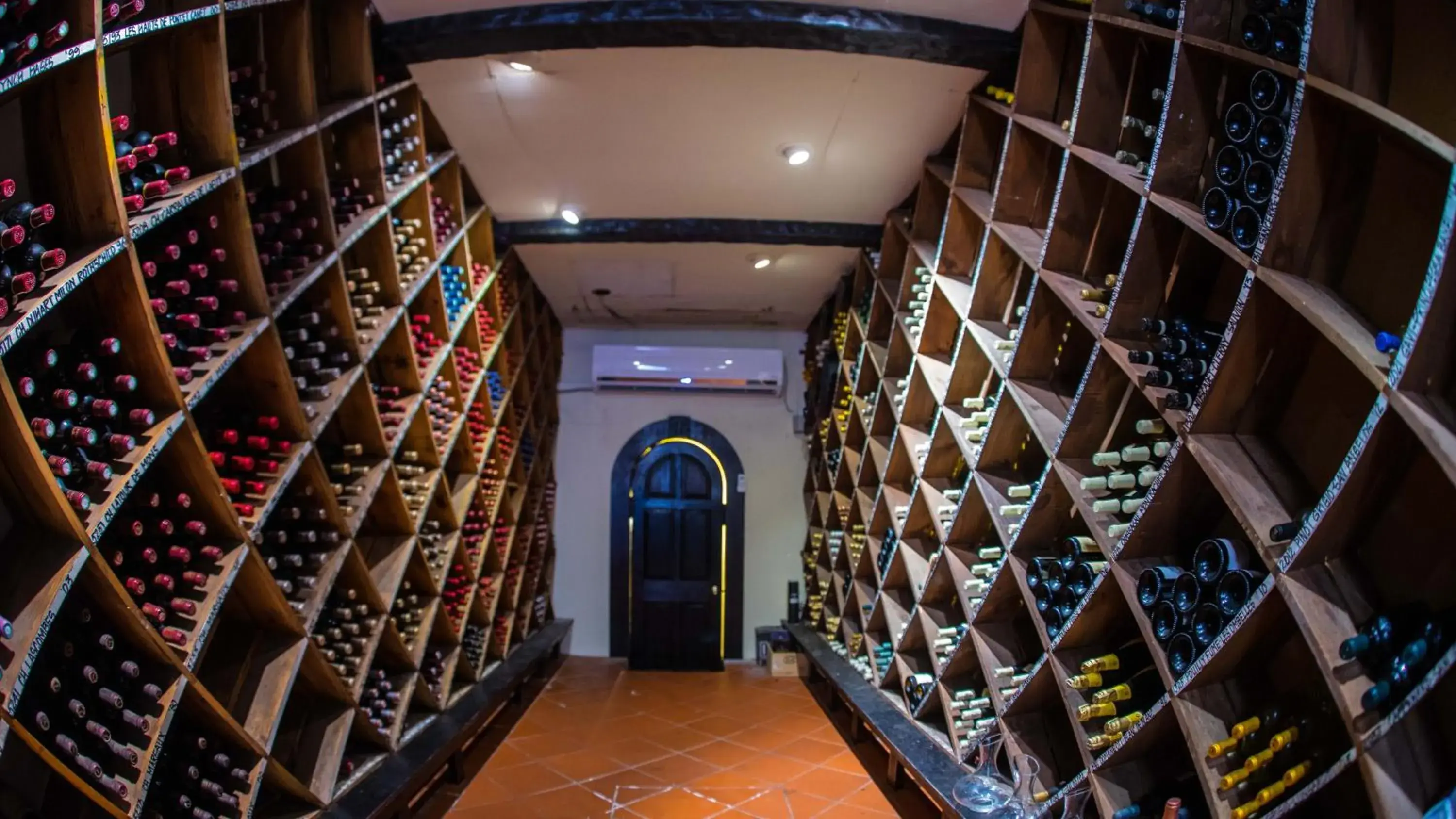 Restaurant/places to eat in Curtain Bluff - All Inclusive Restaurant/places to eat in Curtain Bluff - All Inclusive