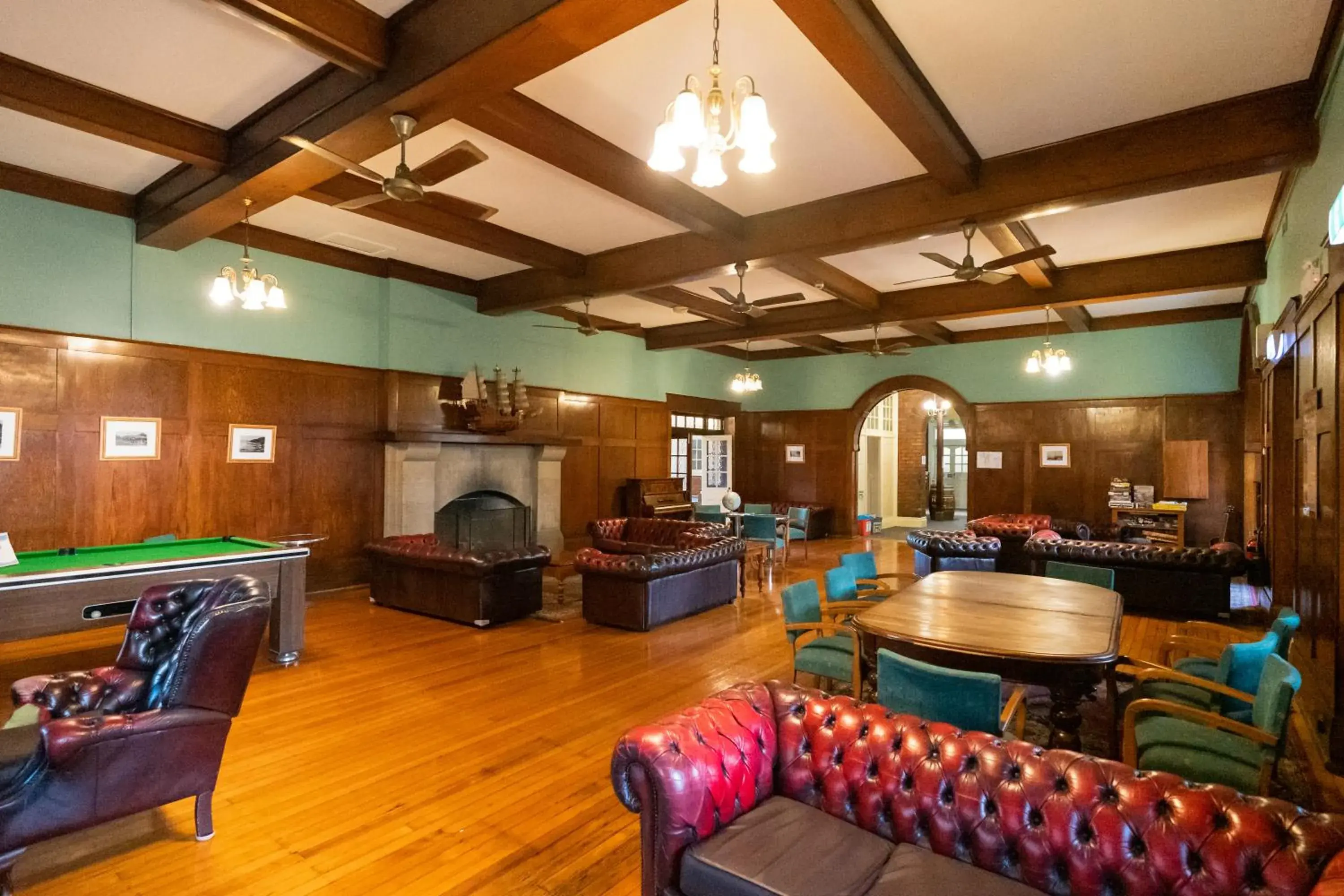 Lounge or bar in YHA Newcastle Beach Lounge or bar in YHA Newcastle Beach