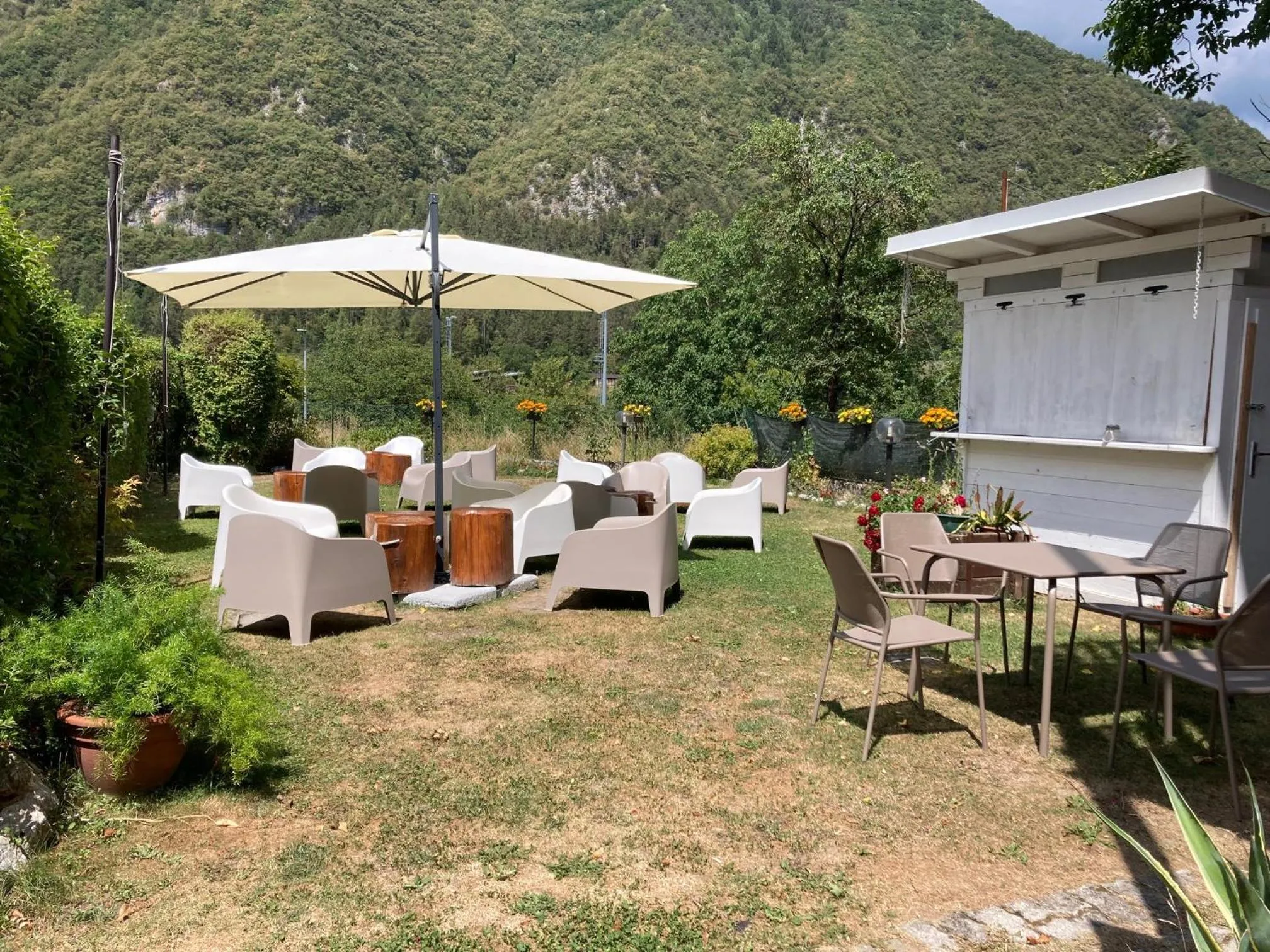 Garden in Garni Le Prealpi