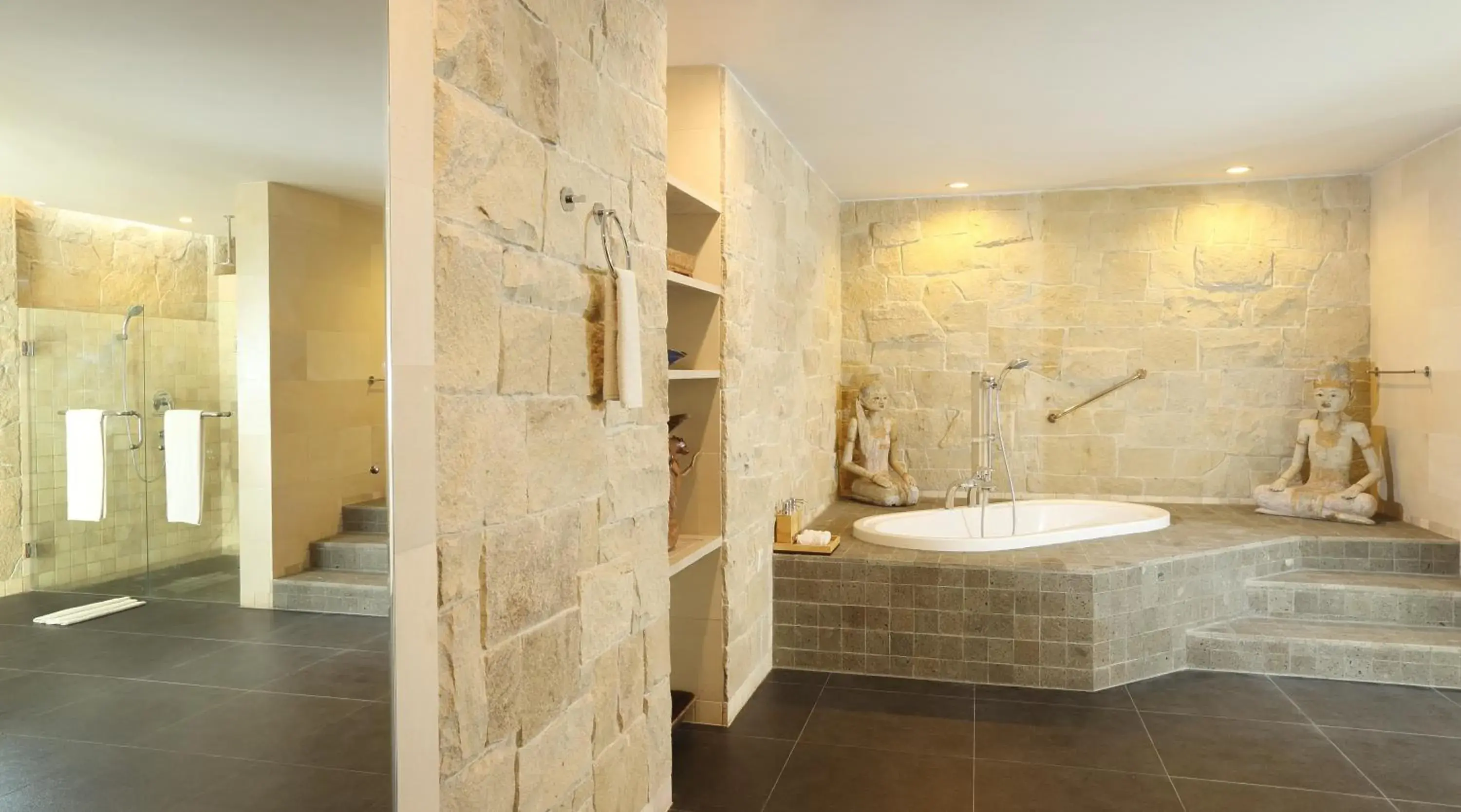 Grand Royal Two Bedroom Pool Villa in Alindra Villas & Spa Grand Royal Two Bedroom Pool Villa in Alindra Villas & Spa