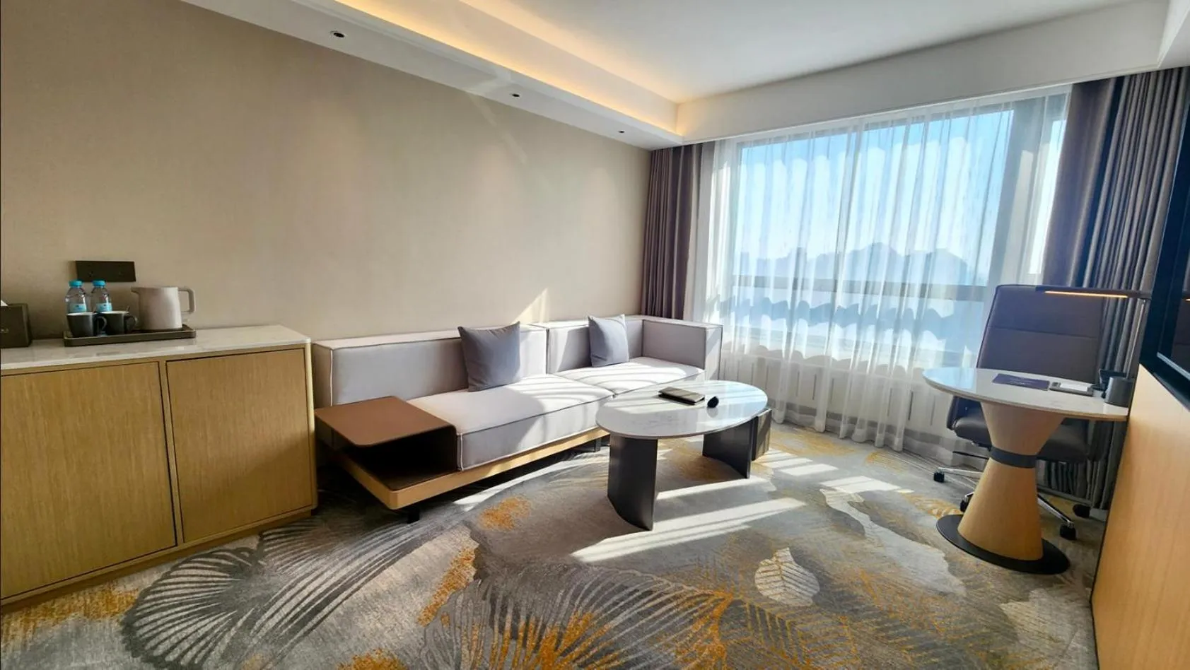 Living room in Yanshan Hotel