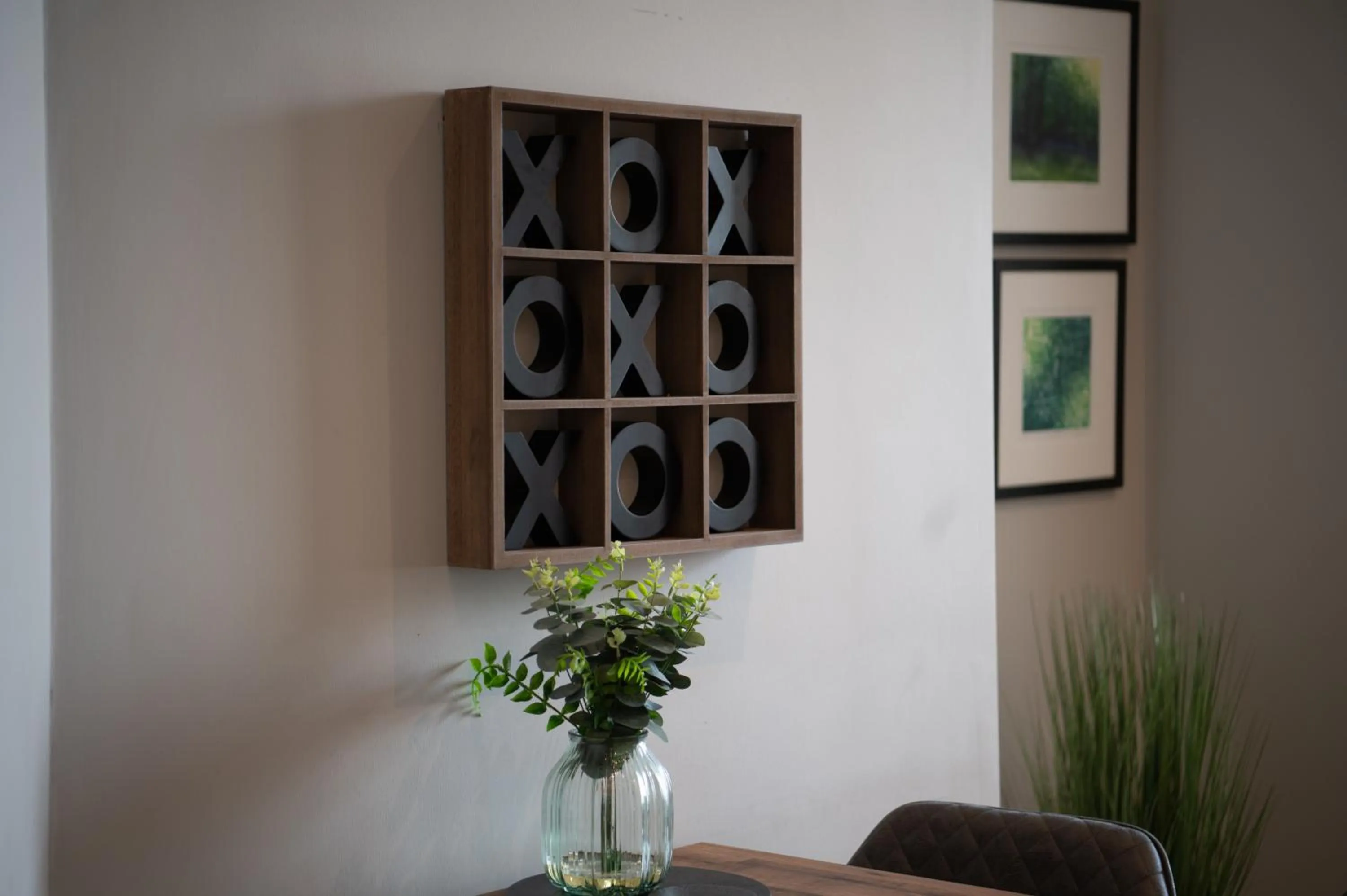 Decorative detail in Crown and Cushion Appleby