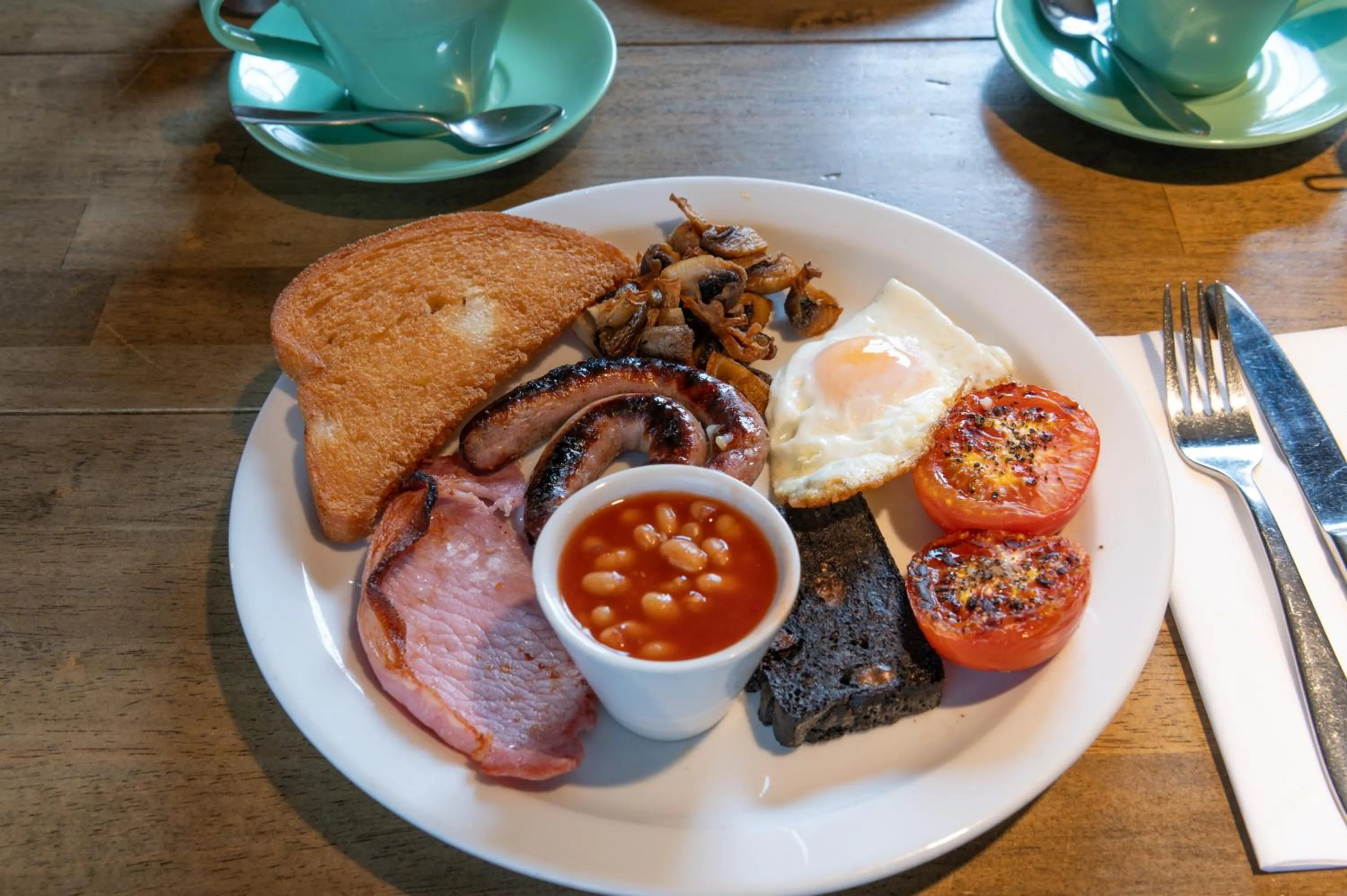 Food and drinks in Crown and Cushion Appleby