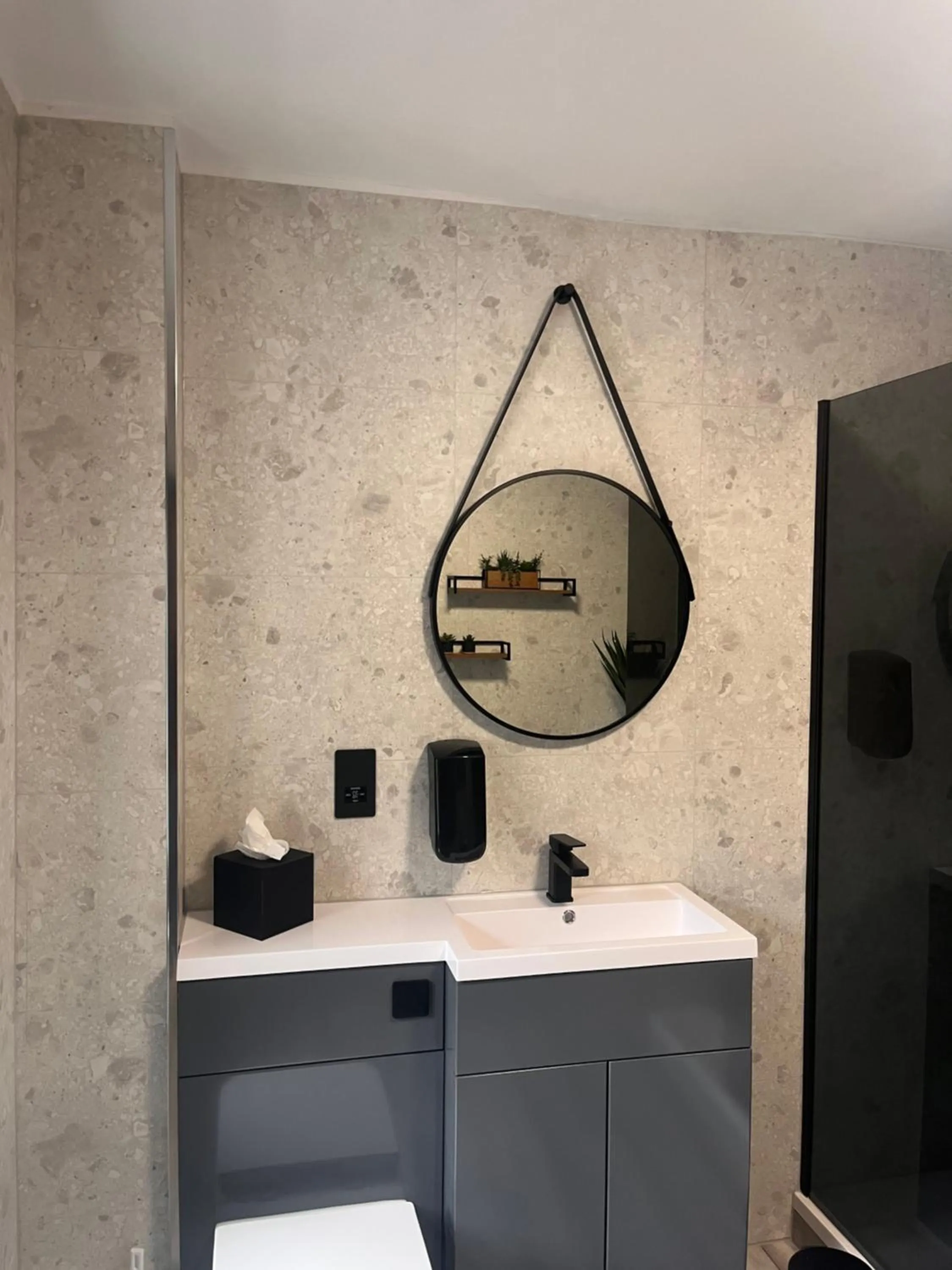 Bathroom in Crown and Cushion Appleby