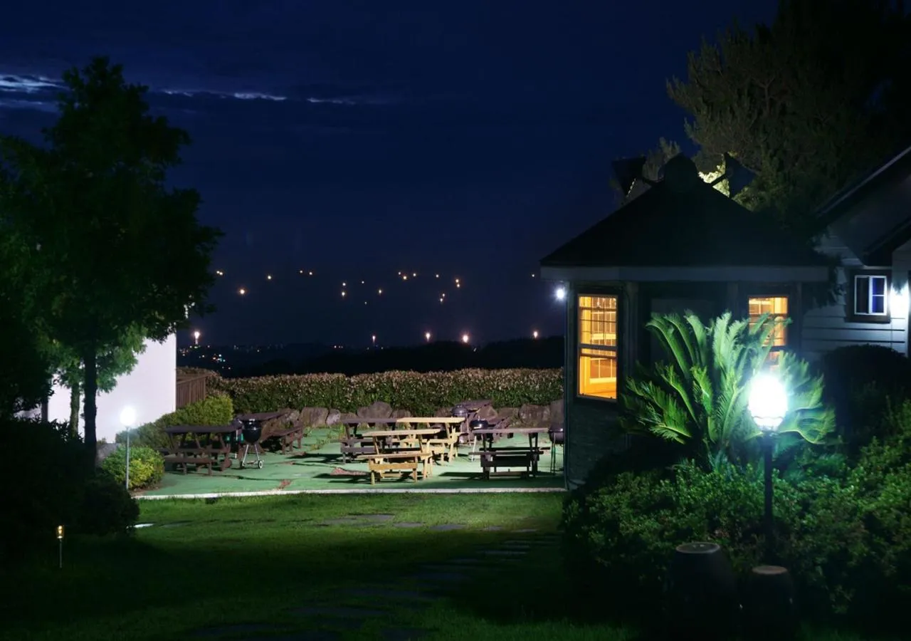 BBQ facilities, Property Building in Uts Golf Village