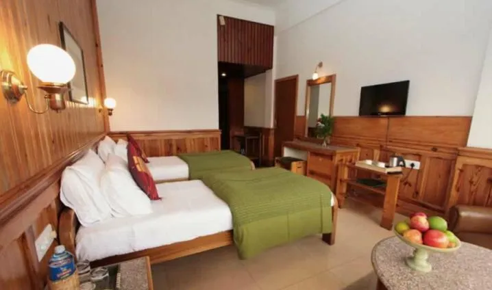 Photo of the whole room in Hotel Centre Point